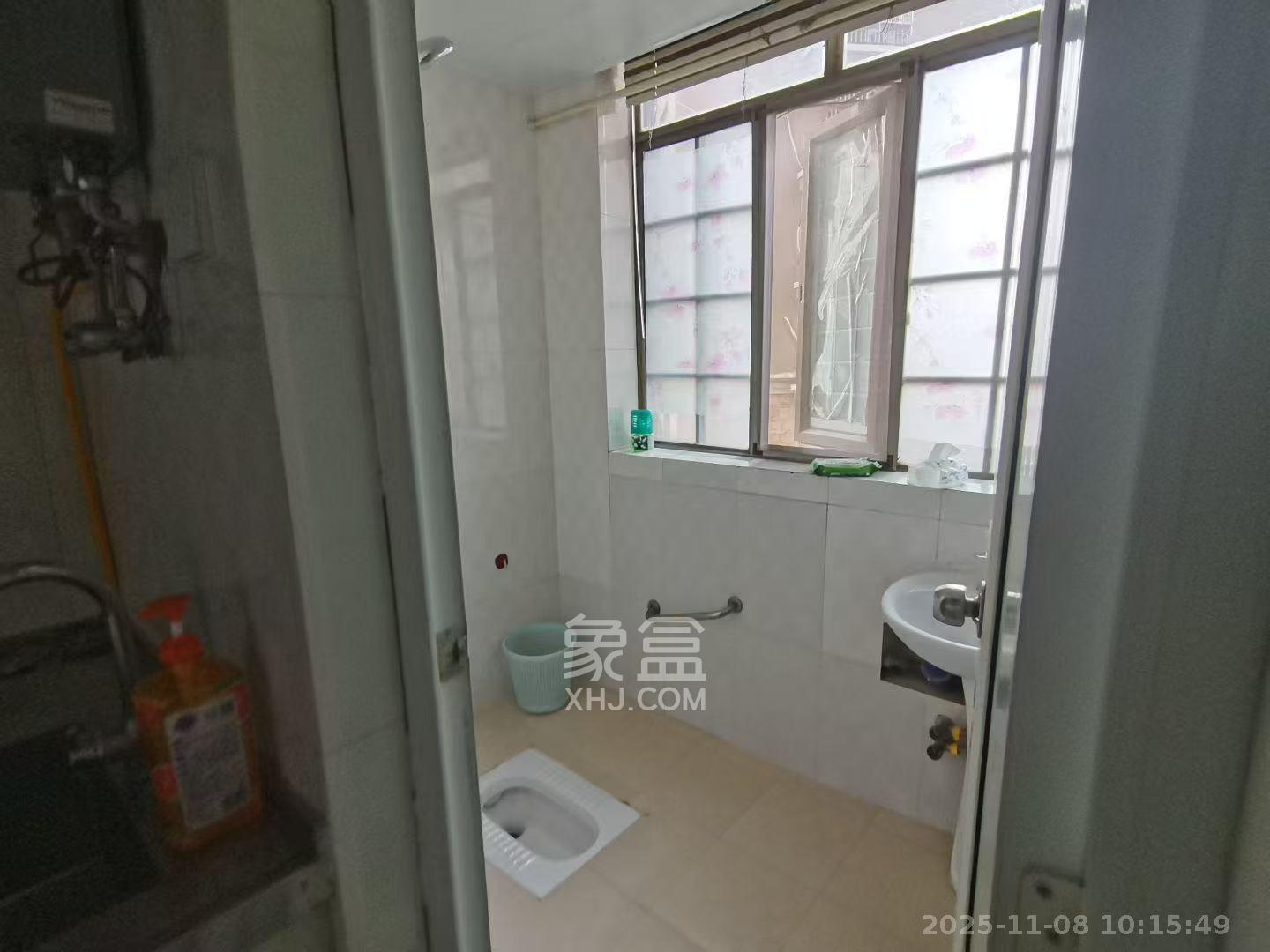 城南郡  1室1厅1卫    1500.0元/月室内图