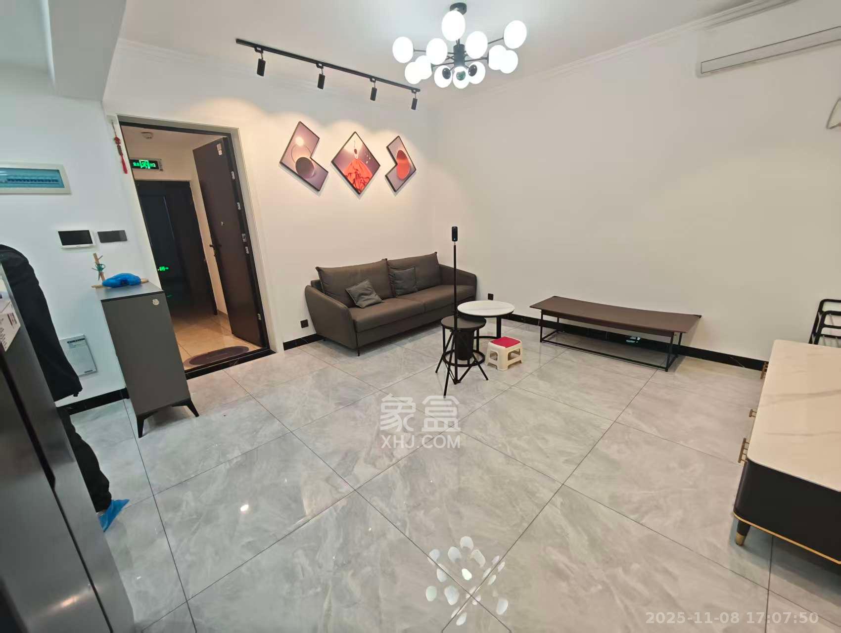 保利天禧C区  2室1厅1卫    3500.0元/月室内图