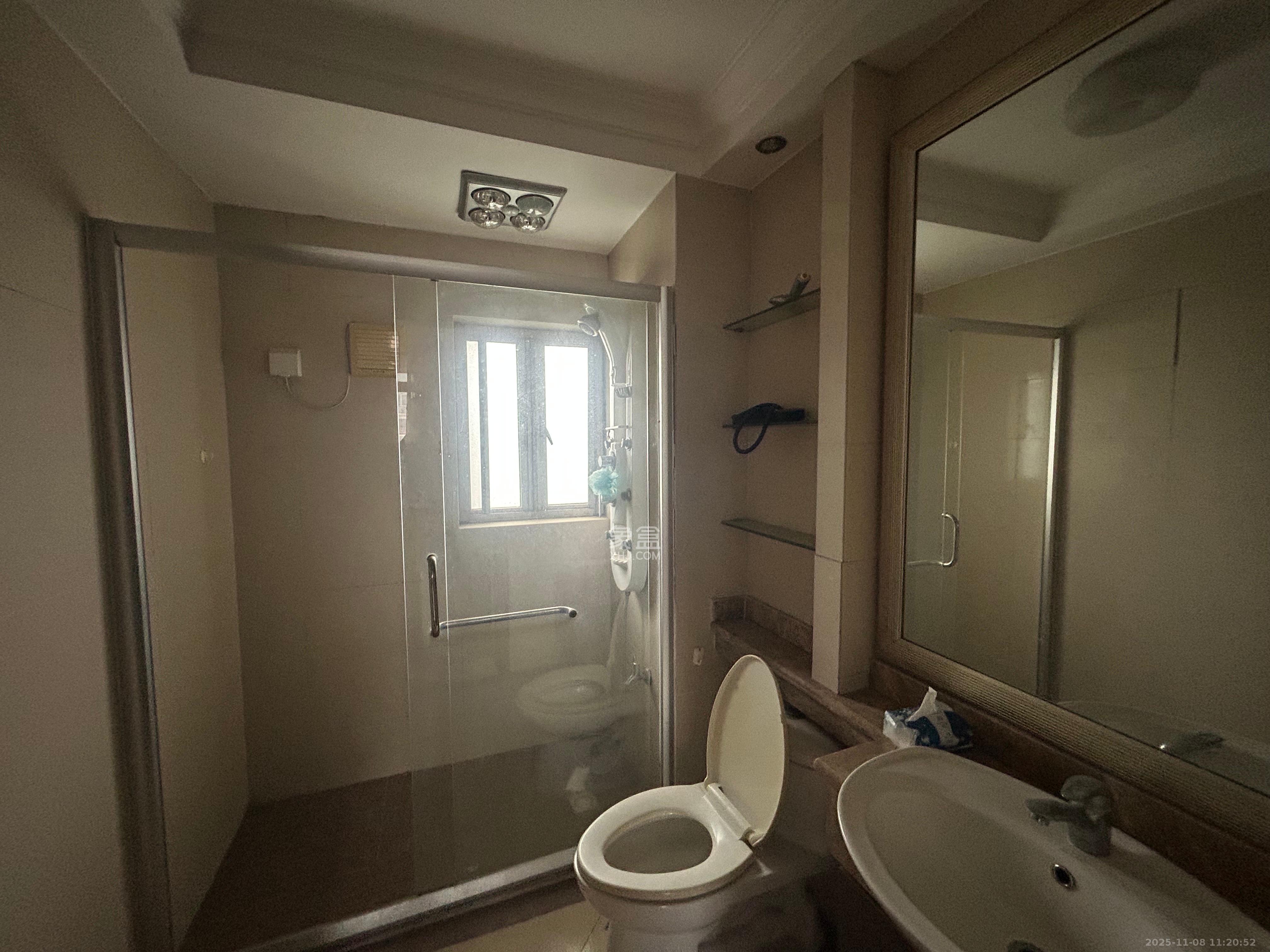 碧桂园威尼斯城 5室3厅3卫 4000.0元/月 碧桂园威尼斯城 5室3厅3卫 4000.0元/月室内图