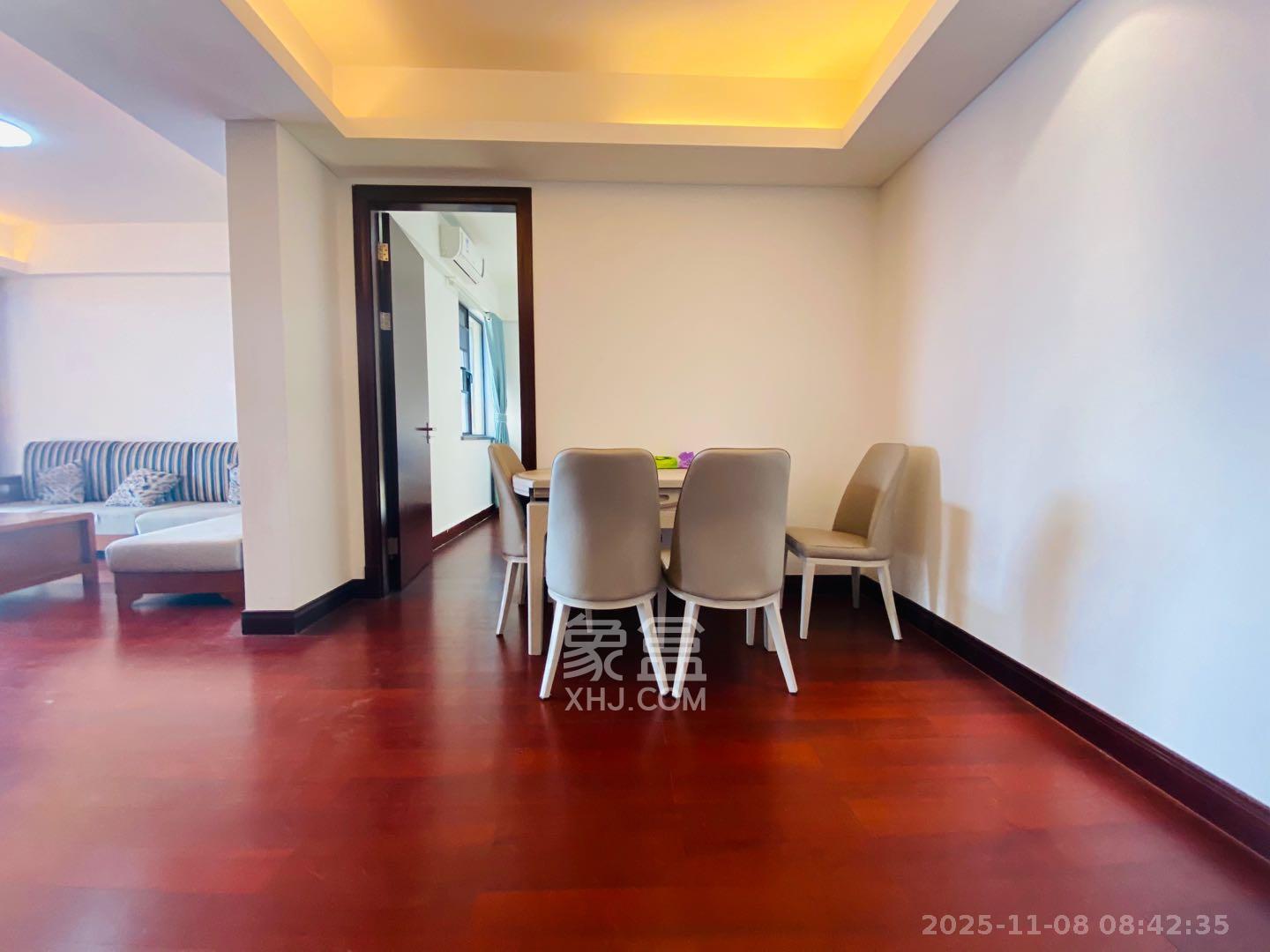 复地崑玉国际一期 1室2厅1卫 3500.0元/月 复地崑玉国际一期 1室2厅1卫 3500.0元/月室内图