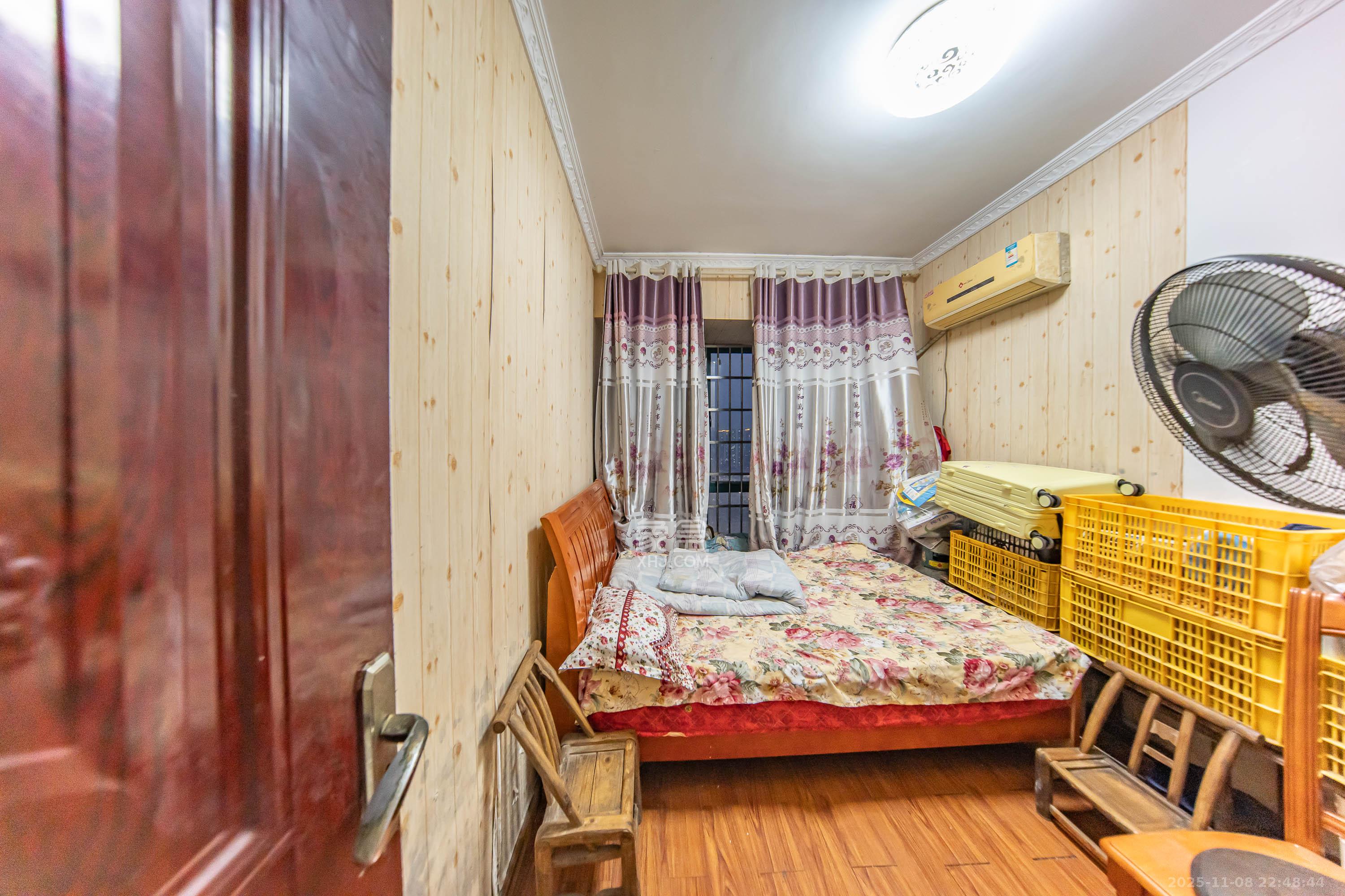 洋湖时代  3室1厅1卫    65.0万卧室