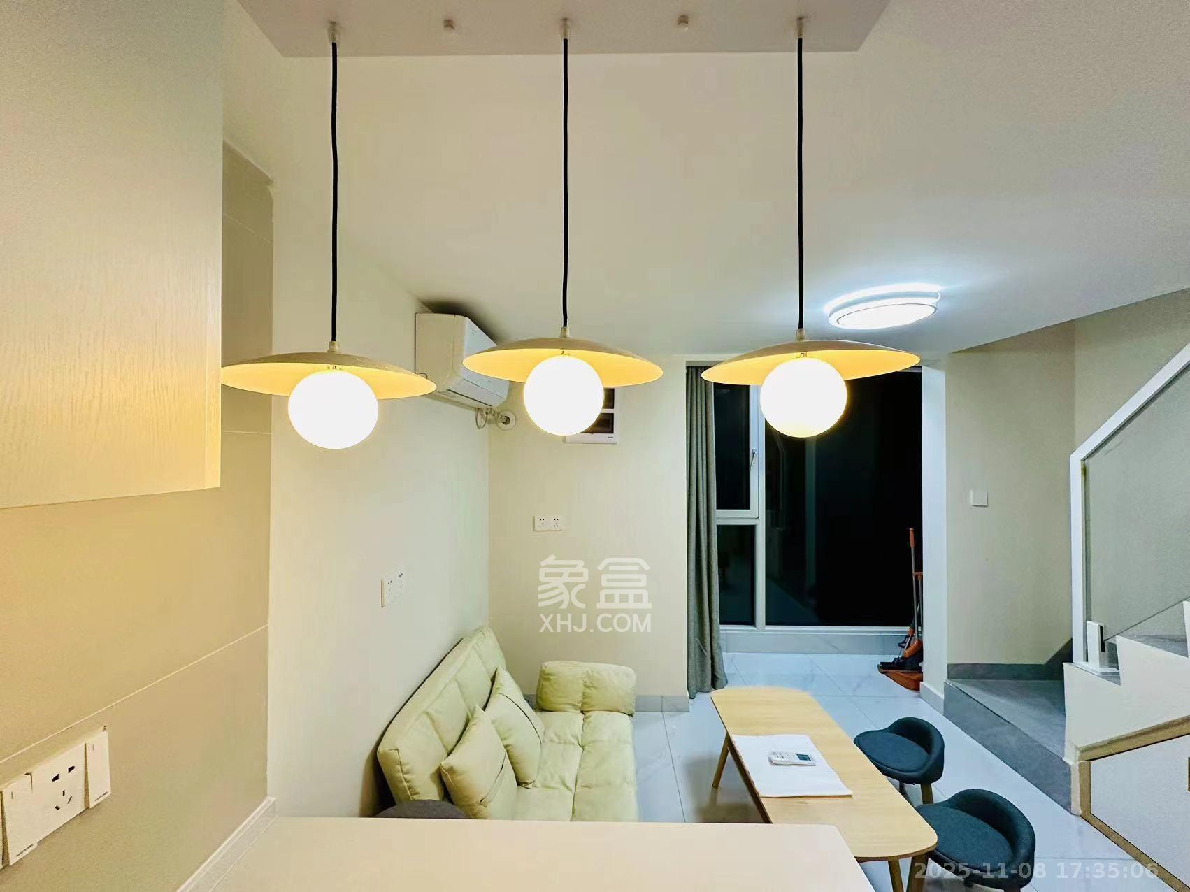 万科金色梦想A区  1室1厅1卫    2000.0元/月室内图