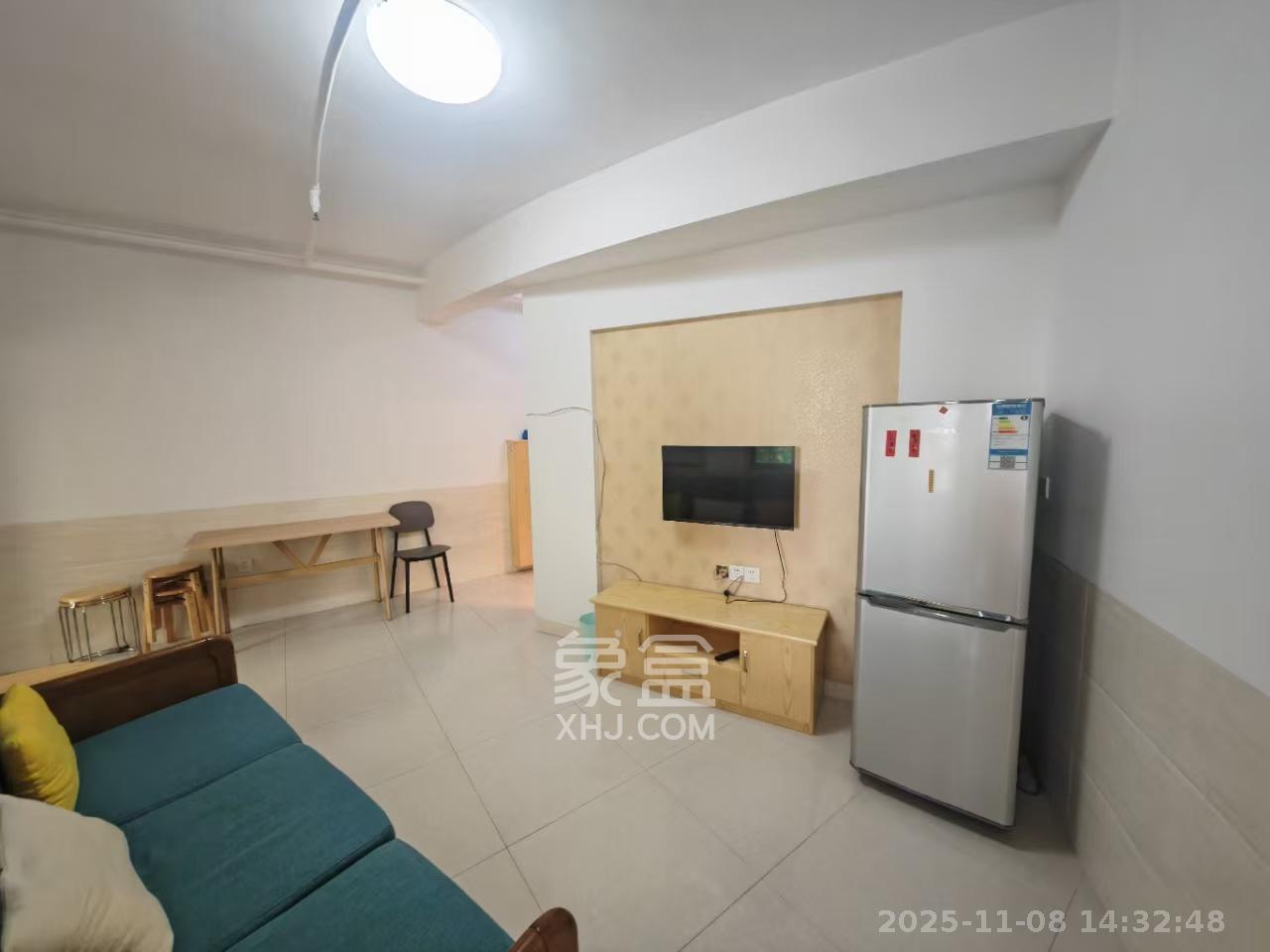 湖韵佳苑  2室1厅1卫    1700.0元/月室内图