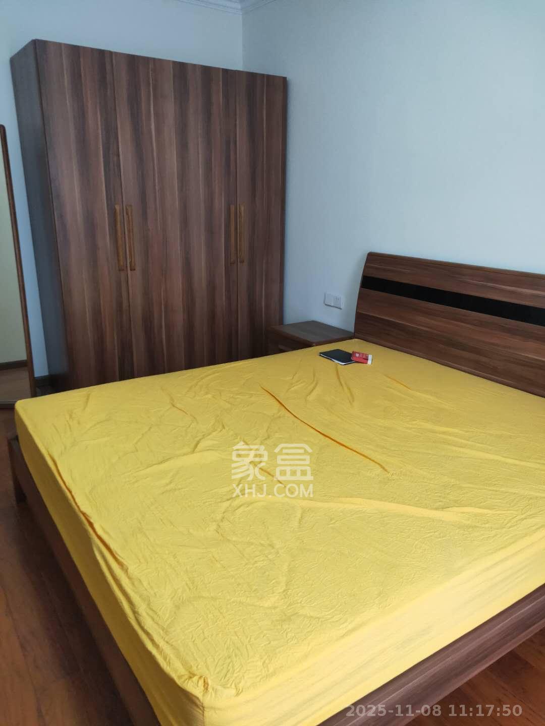 山语城二期  2室2厅1卫    1800.0元/月室内图