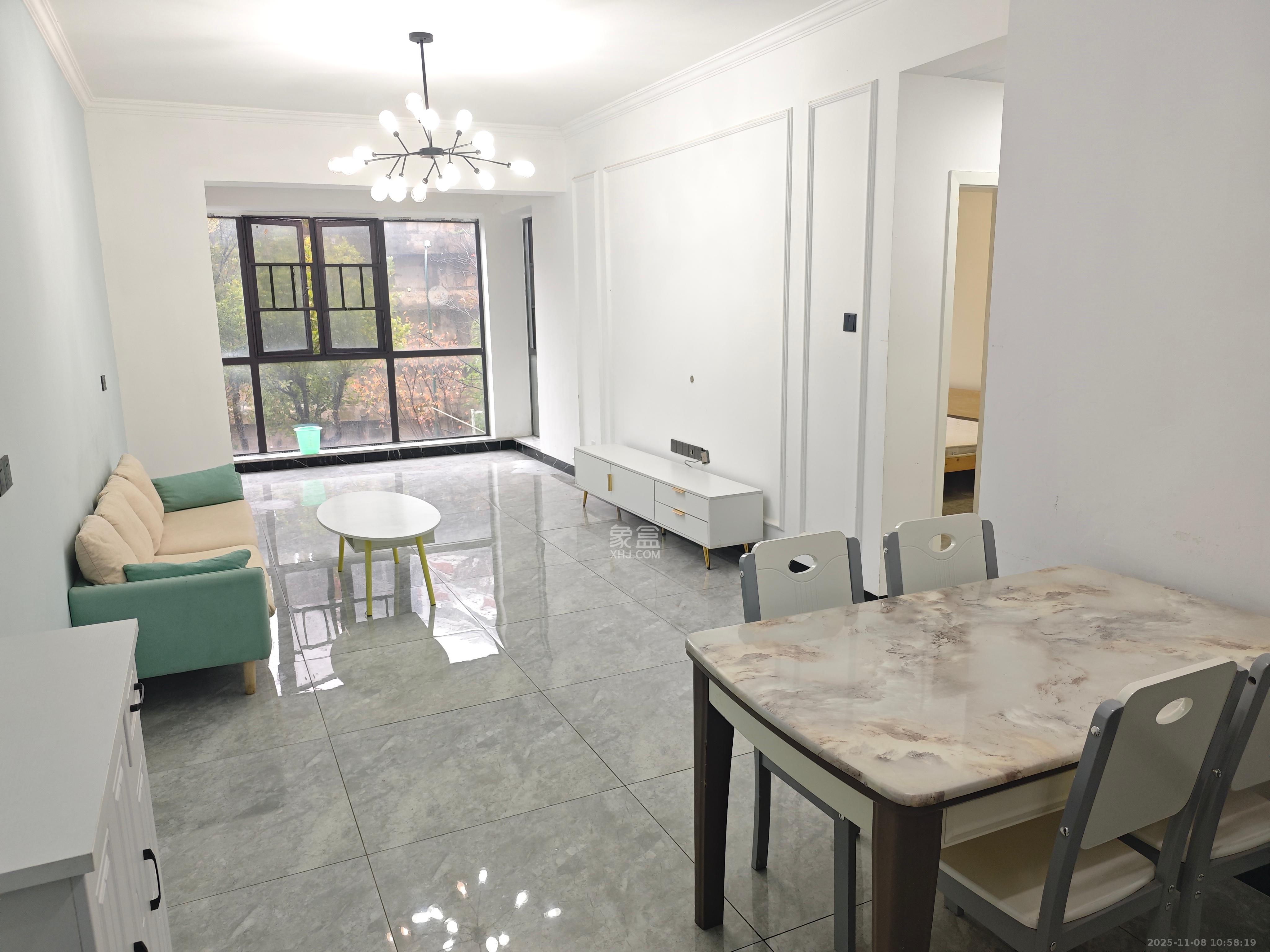 星雅美辰 2室2厅1卫 2100.0元/月 星雅美辰 2室2厅1卫 2100.0元/月室内图