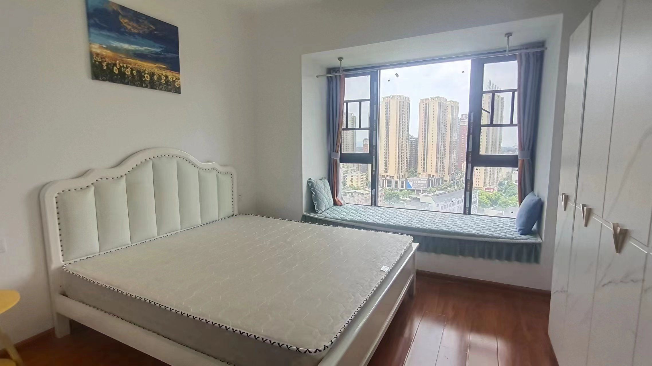 江岸公馆  1室1厅1卫    1500.0元/月室内图