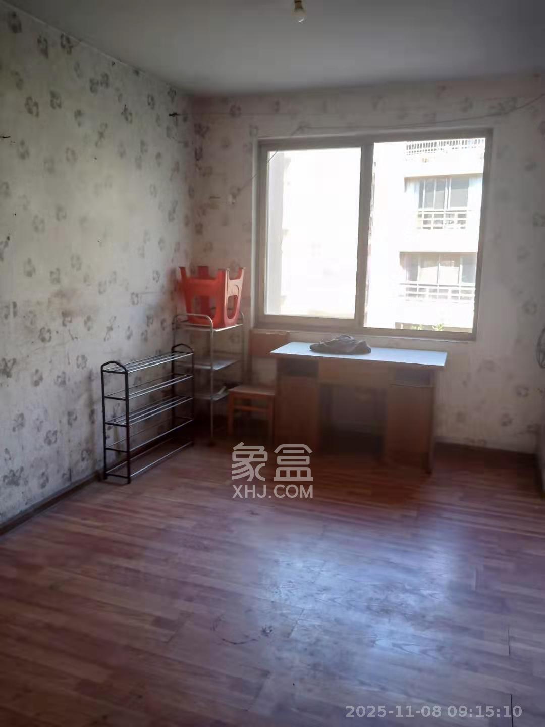 涉外花园 3室2厅2卫 2300.0元/月 涉外花园 3室2厅2卫 2300.0元/月室内图