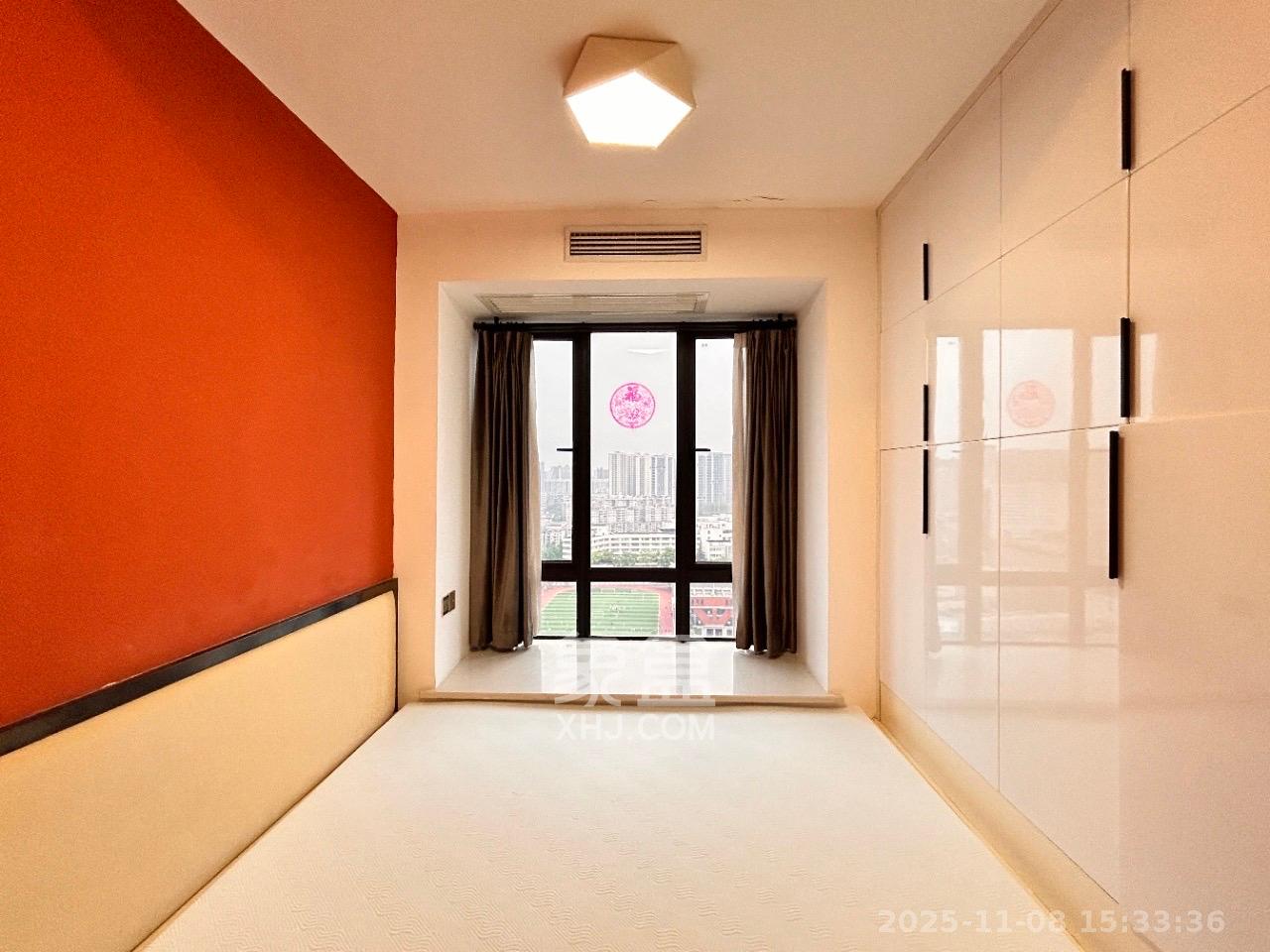 荣悦台 1室1厅1卫 2700.0元/月 荣悦台 1室1厅1卫 2700.0元/月室内图