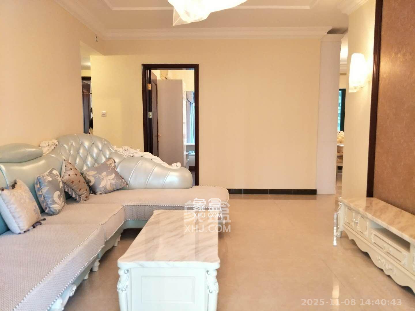 恒大雅苑 3室2厅2卫 3500.0元/月 恒大雅苑 3室2厅2卫 3500.0元/月室内图