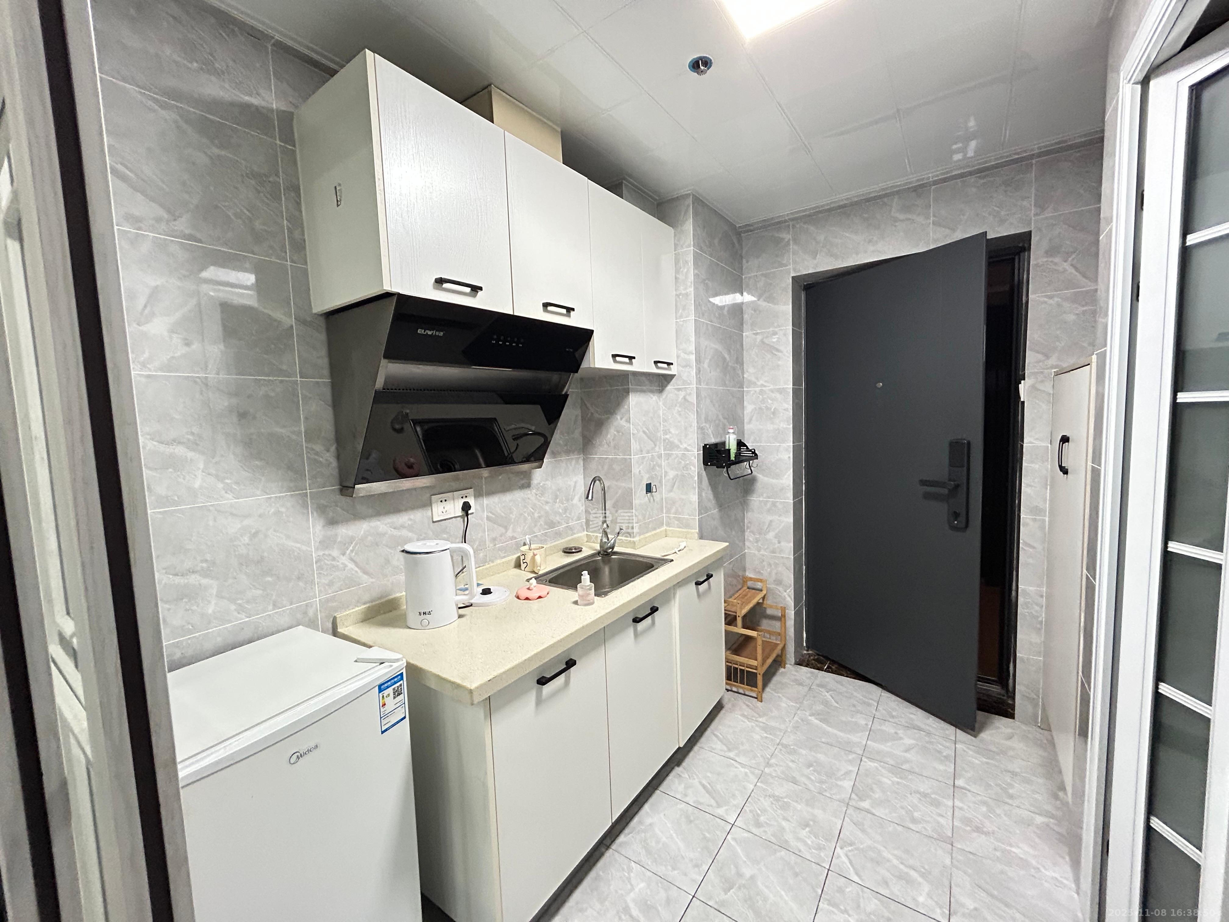 芙蓉万国城MOMA（卓越汇富苑）  1室1厅1卫    1500.0元/月室内图