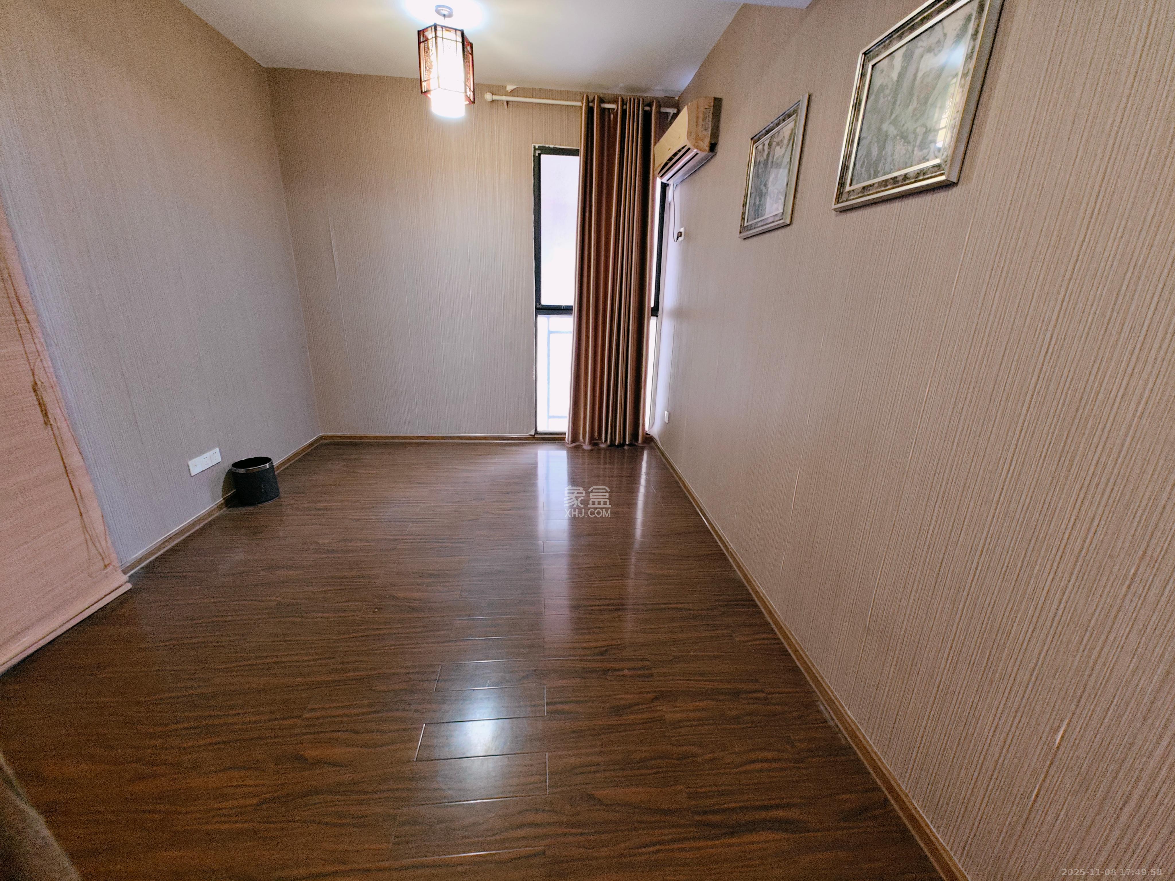 恒盛世家  5室2厅2卫    4000.0元/月室内图
