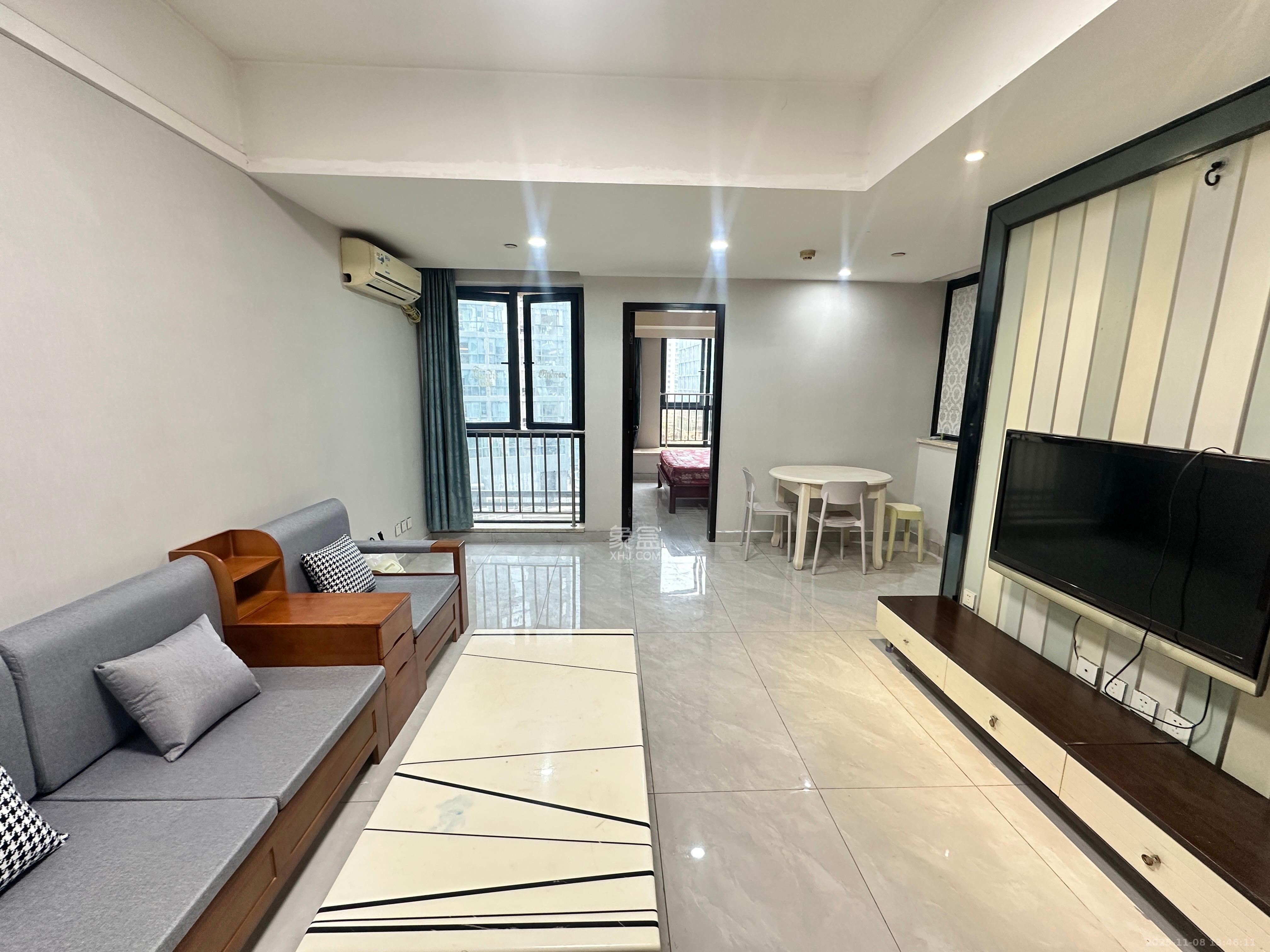 德思勤城市广场(宝格丽公寓) 1室1厅1卫 2200.0元/月 德思勤城市广场(宝格丽公寓) 1室1厅1卫 2200.0元/月室内图