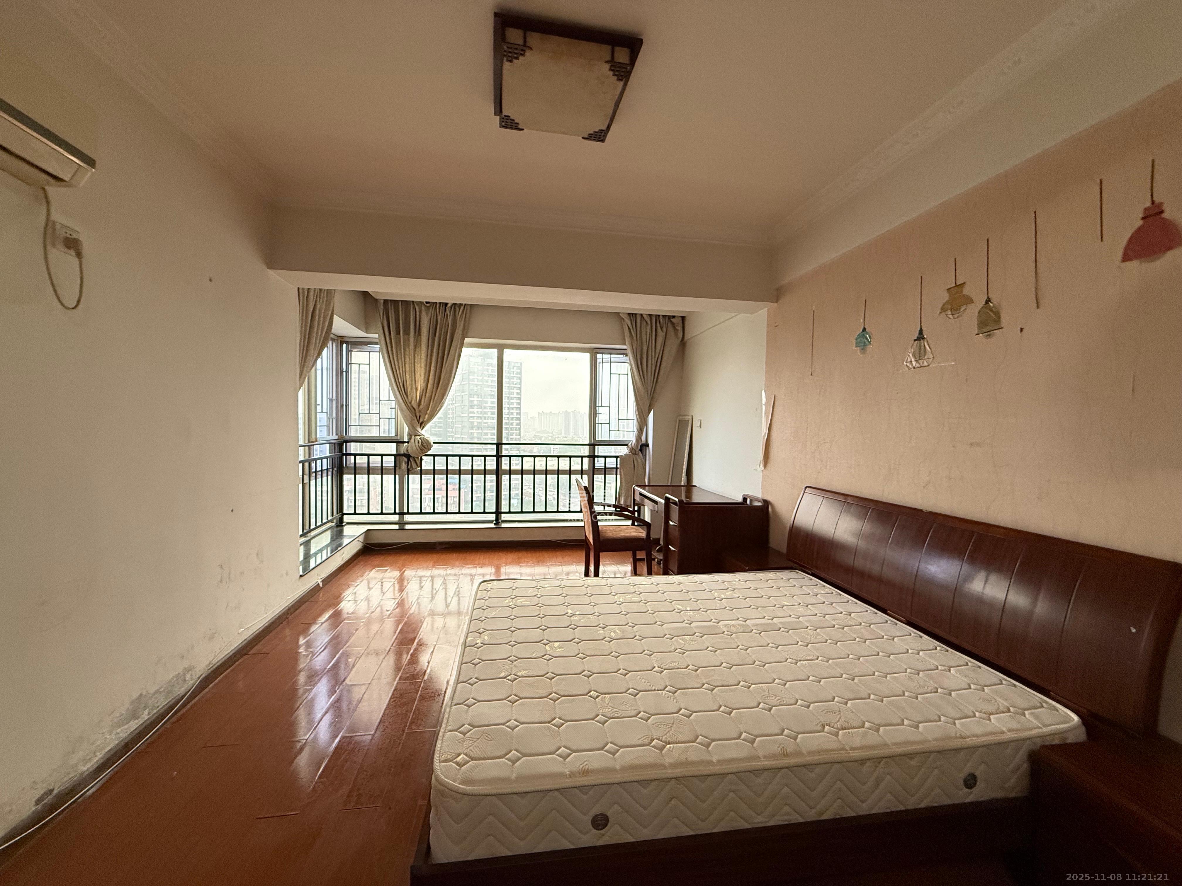 湘水和天下  1室1厅1卫    1300.0元/月室内图