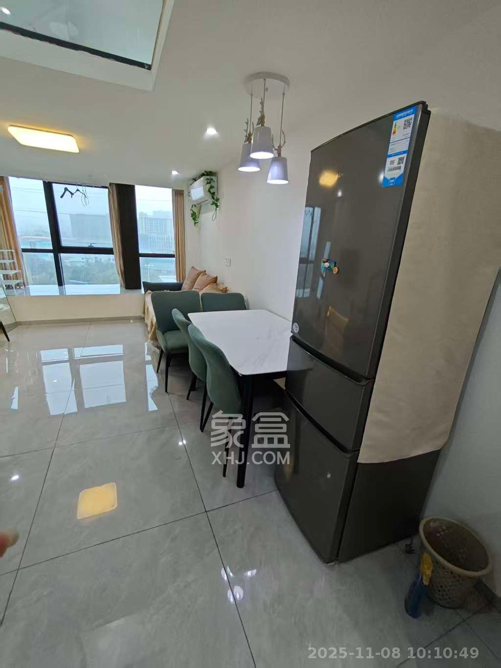 长房时代小镇  1室0厅0卫    2100.0元/月室内图