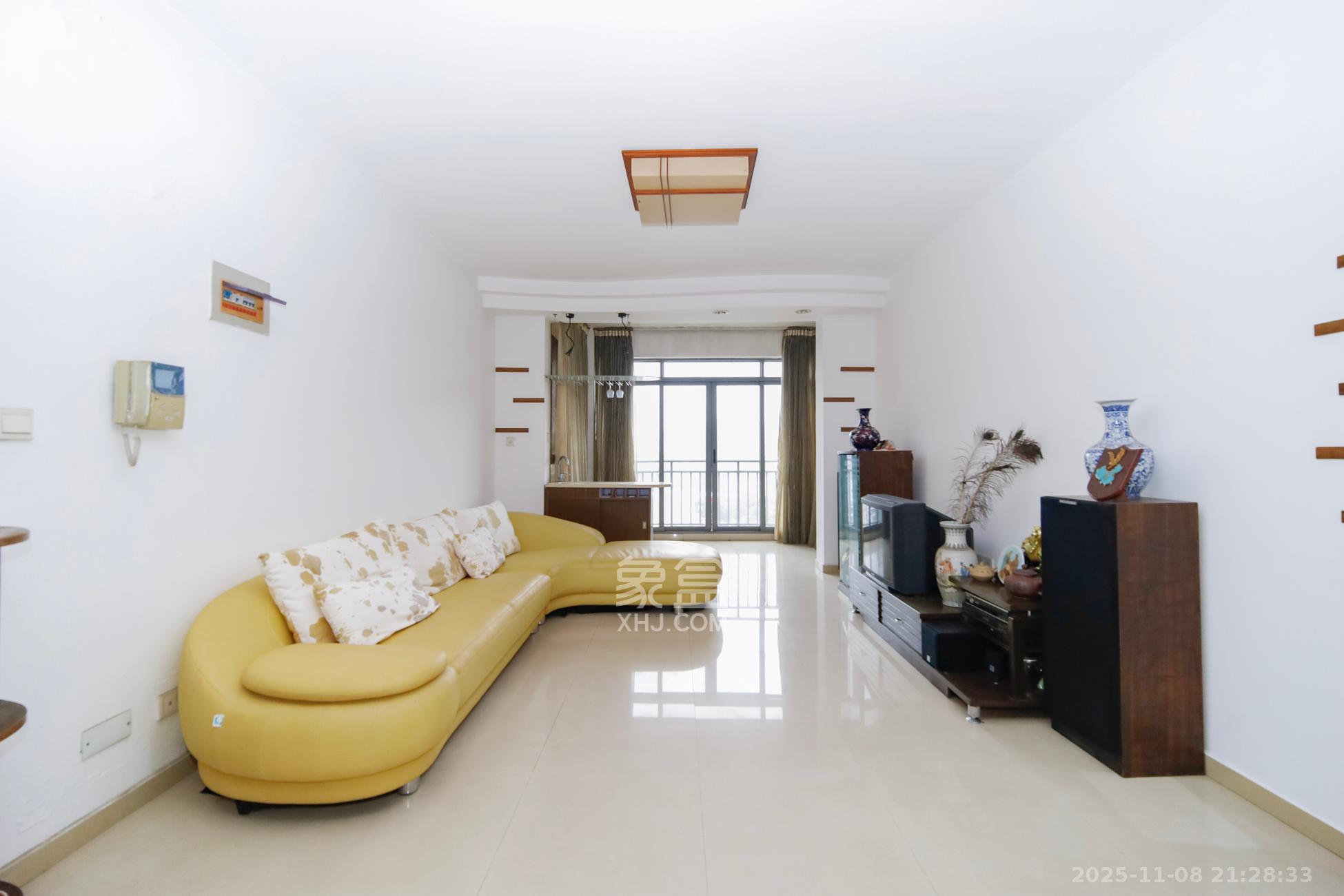 上海城小区  2室2厅1卫    80.0万