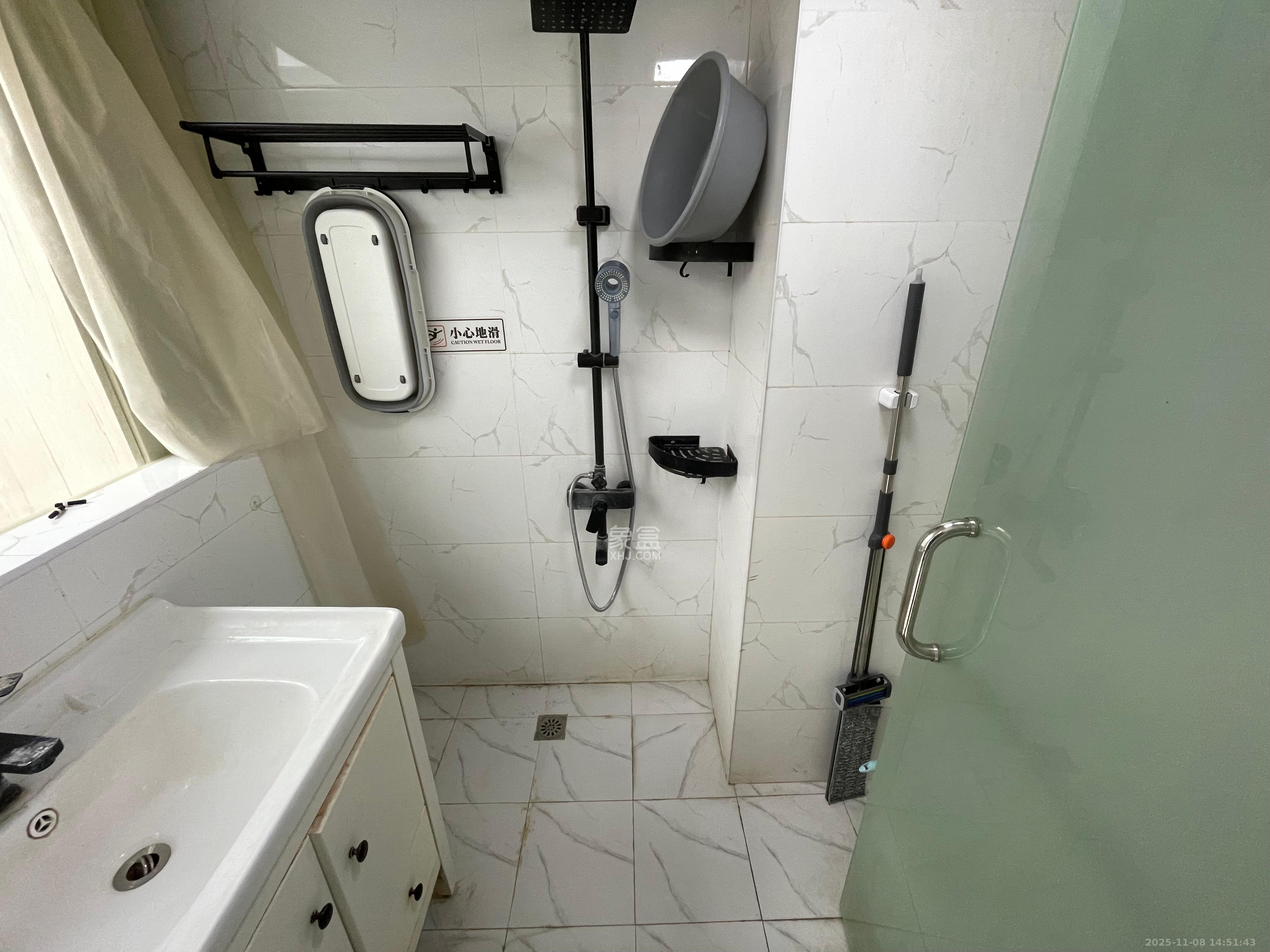 美林美寓 1室1厅1卫 1600.0元/月 美林美寓 1室1厅1卫 1600.0元/月室内图