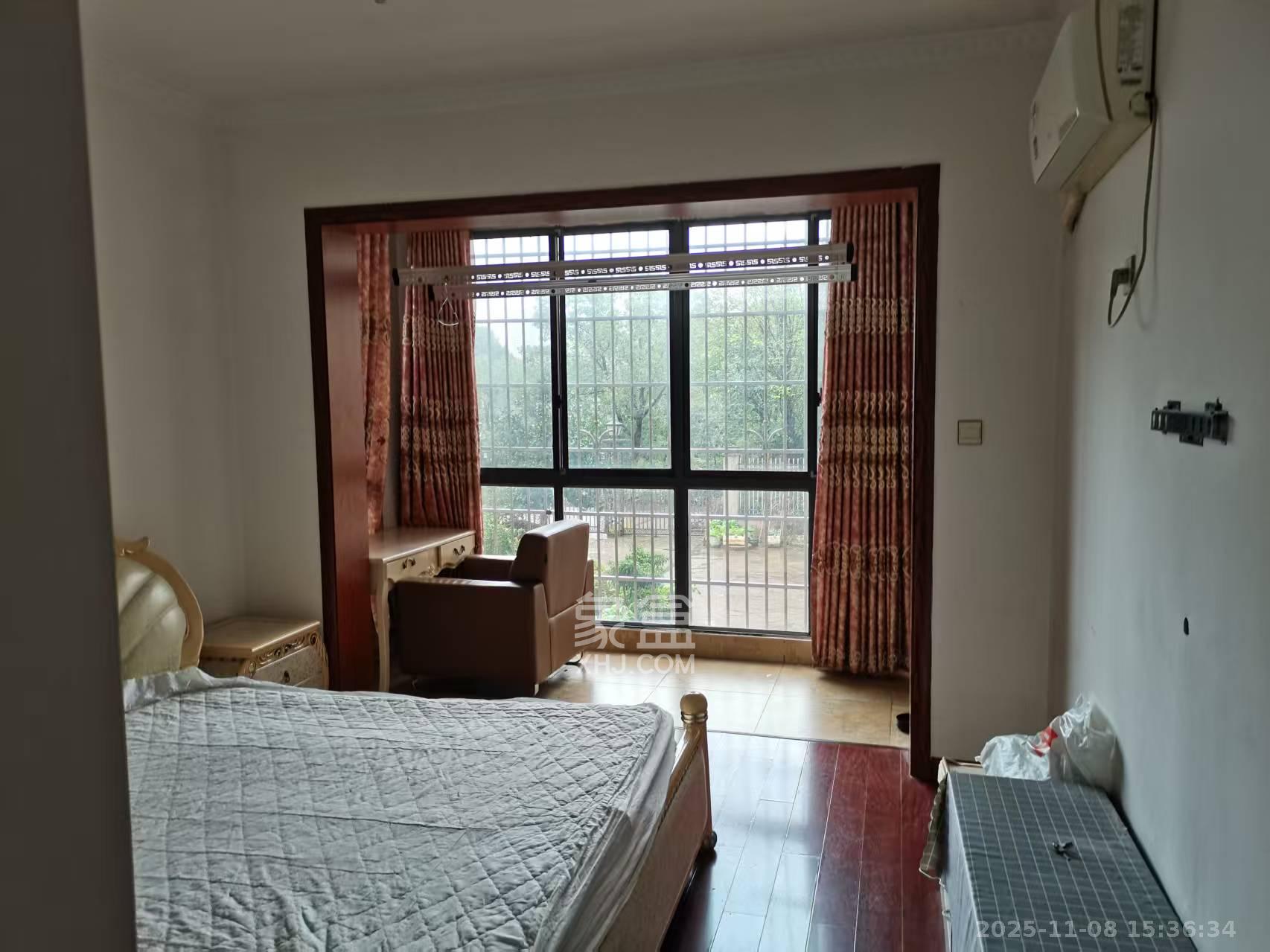 银九小区  3室2厅2卫    35.0万室内图