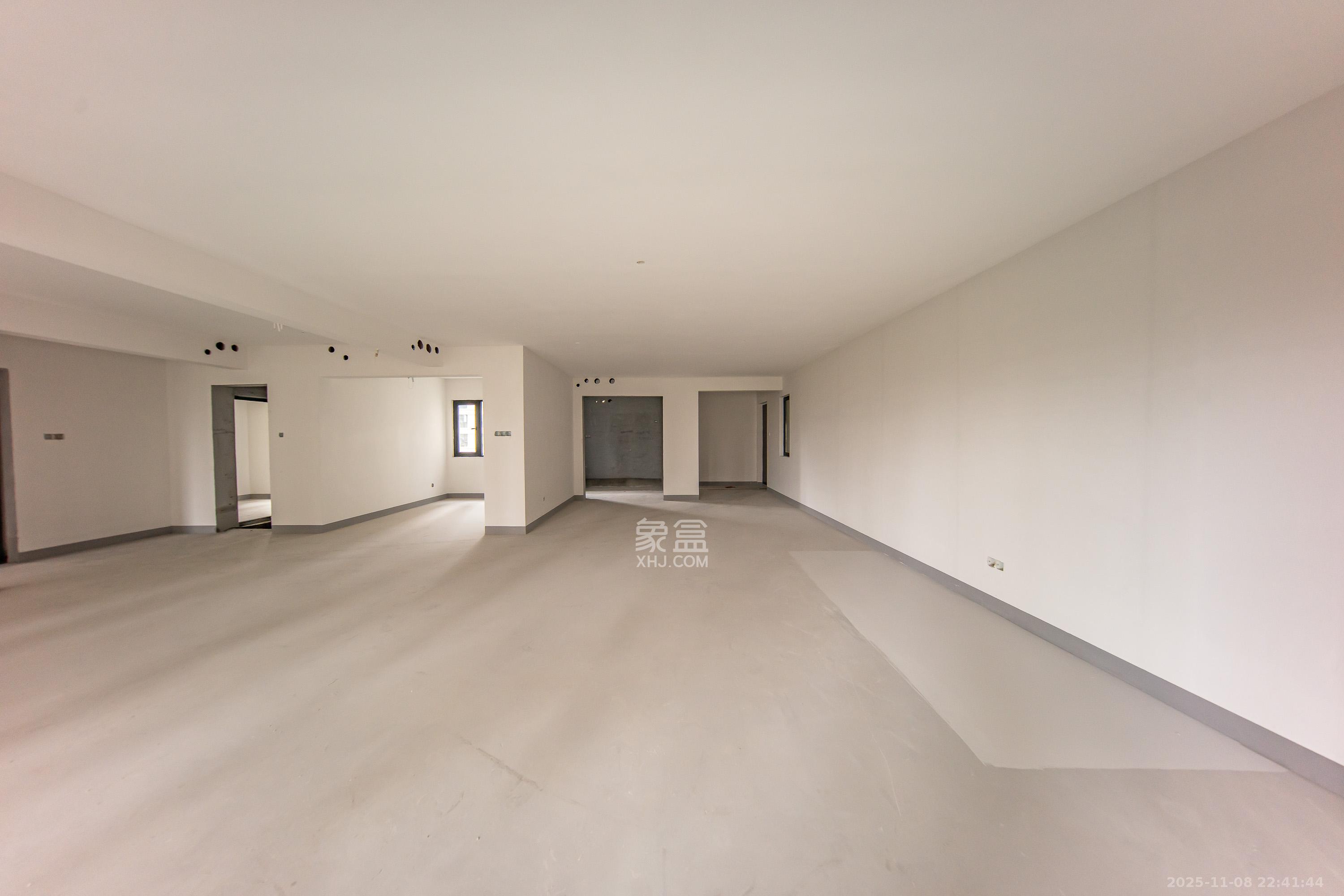 建投象山国际  4室2厅2卫    195.0万