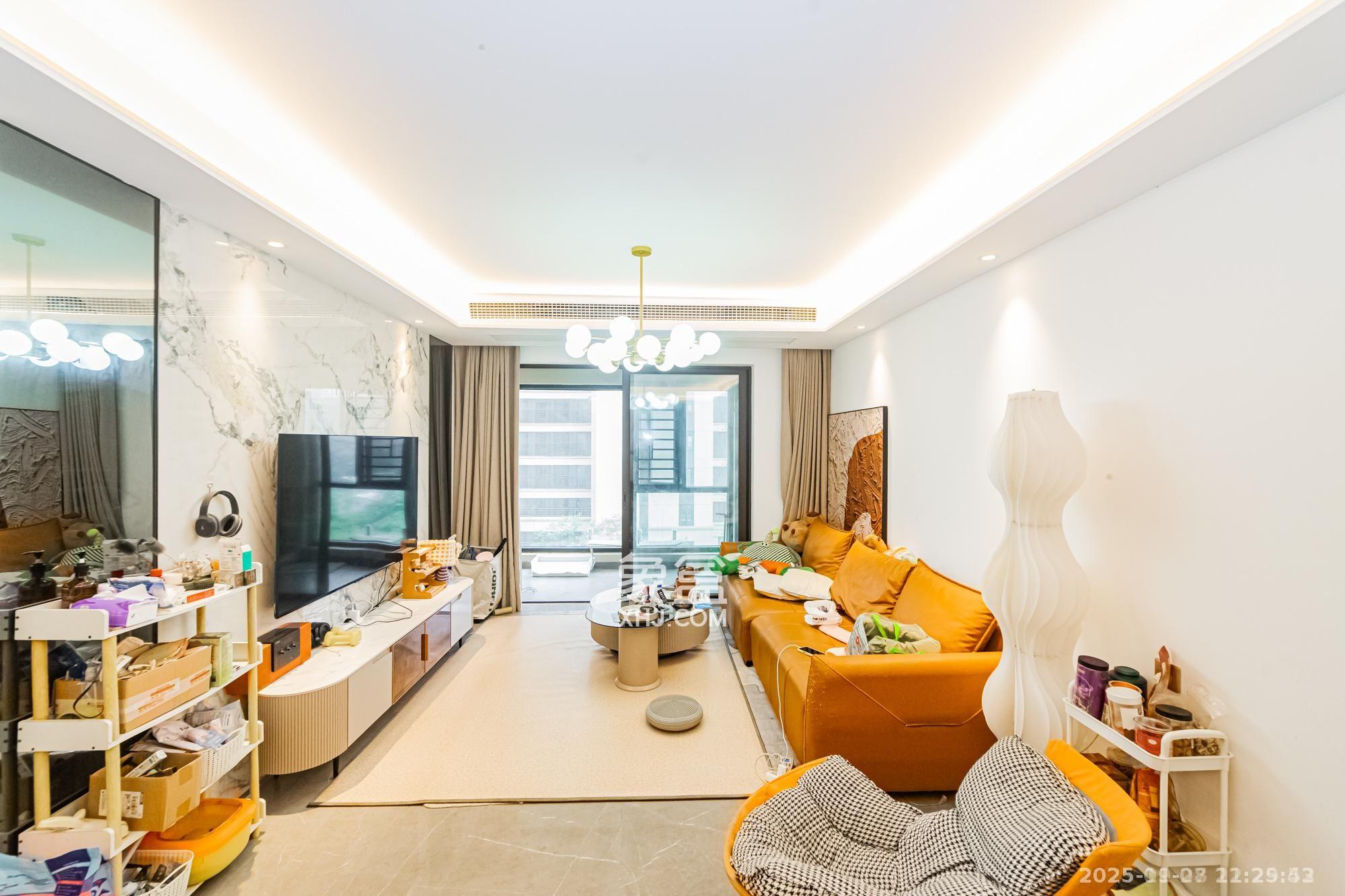 龙湖春江天玺  1室0厅0卫    3600.0元/月