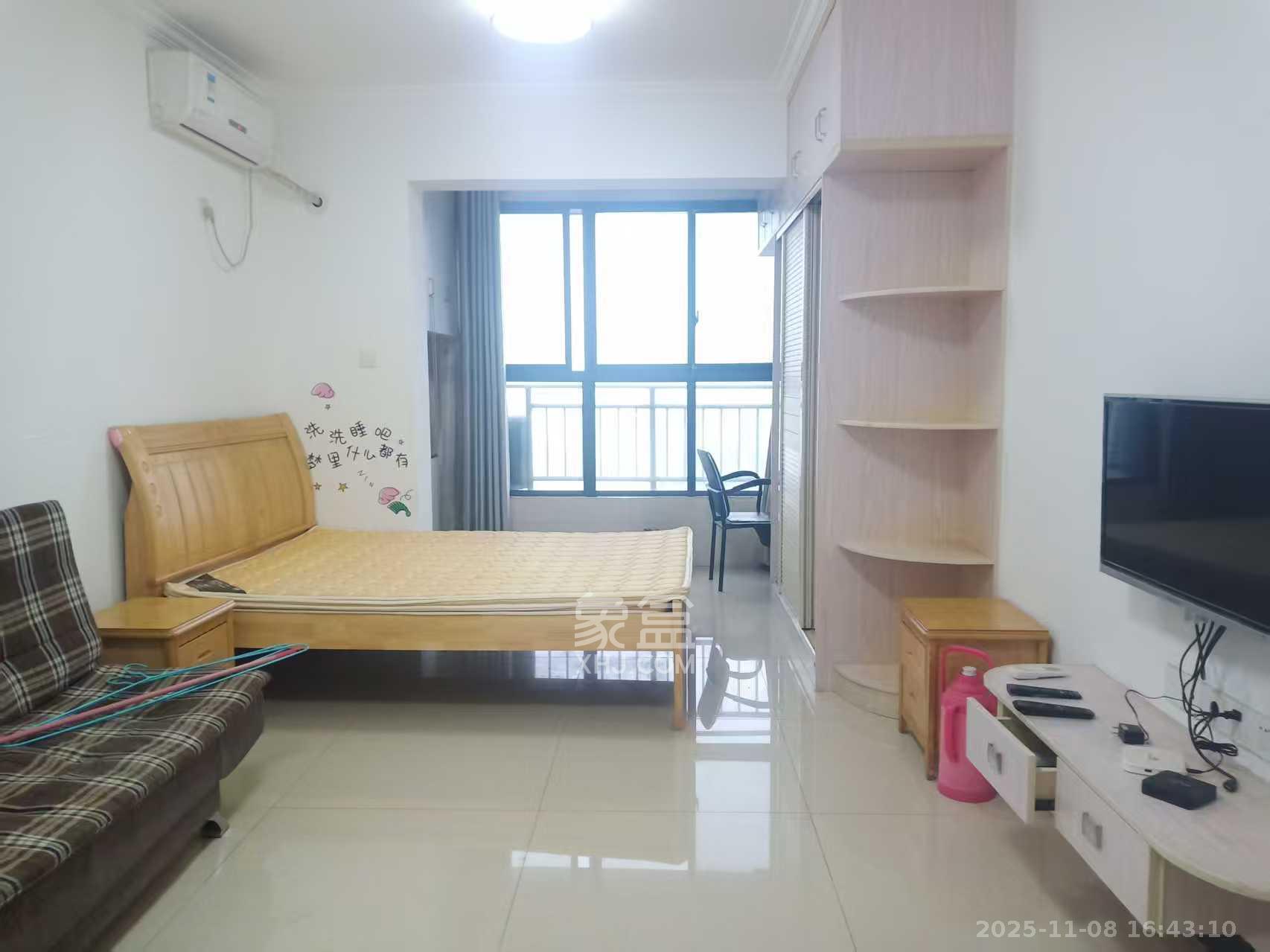 保利麓谷林语I区  1室1厅1卫    1400.0元/月室内图