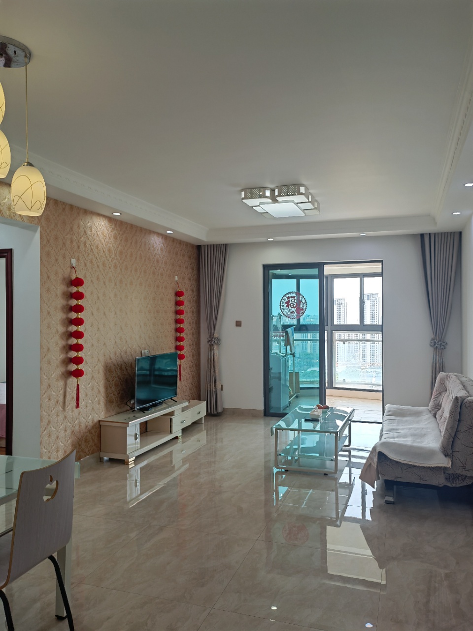 国兴城（B区）  2室2厅1卫    2800.0元/月室内图1