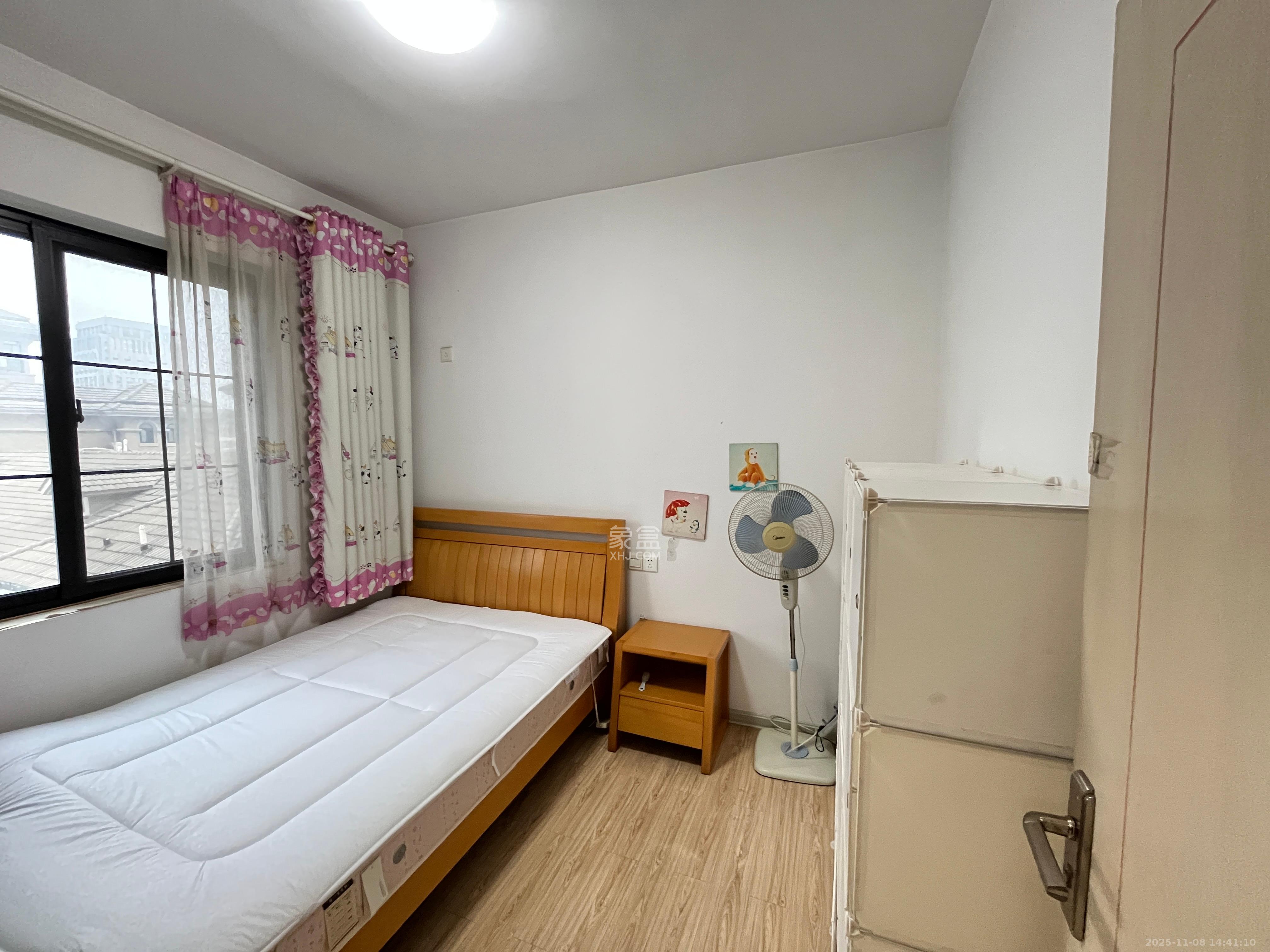 沁园春御院  2室2厅1卫    2400.0元/月室内图