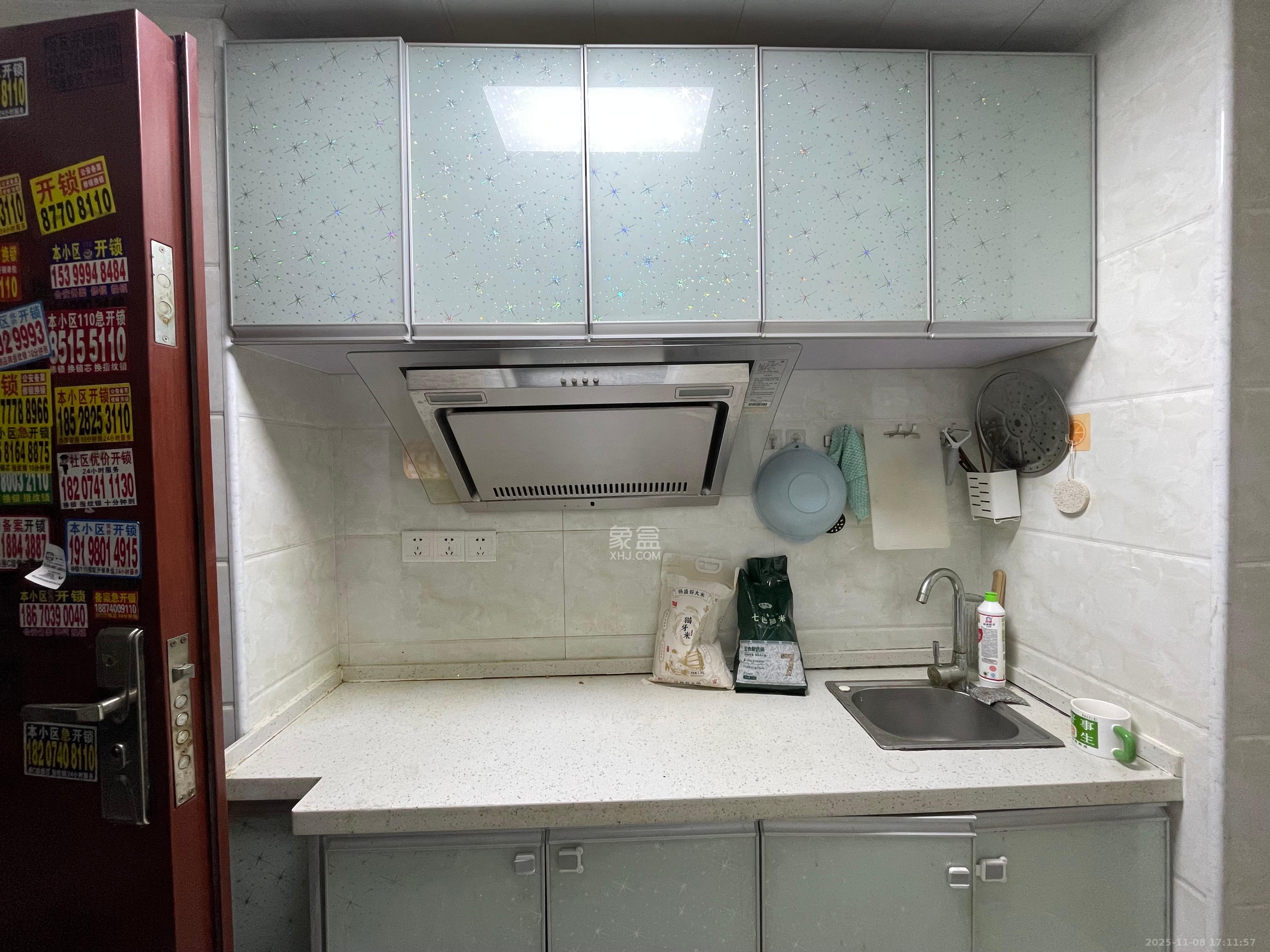 达美D6区  1室1厅1卫    1400.0元/月室内图