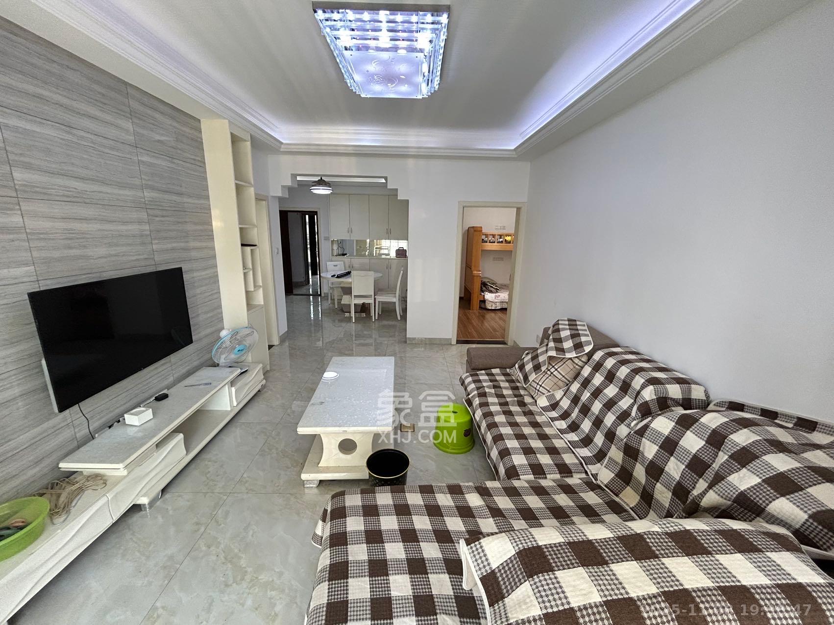 中房F联邦  2室1厅1卫    2000.0元/月室内图