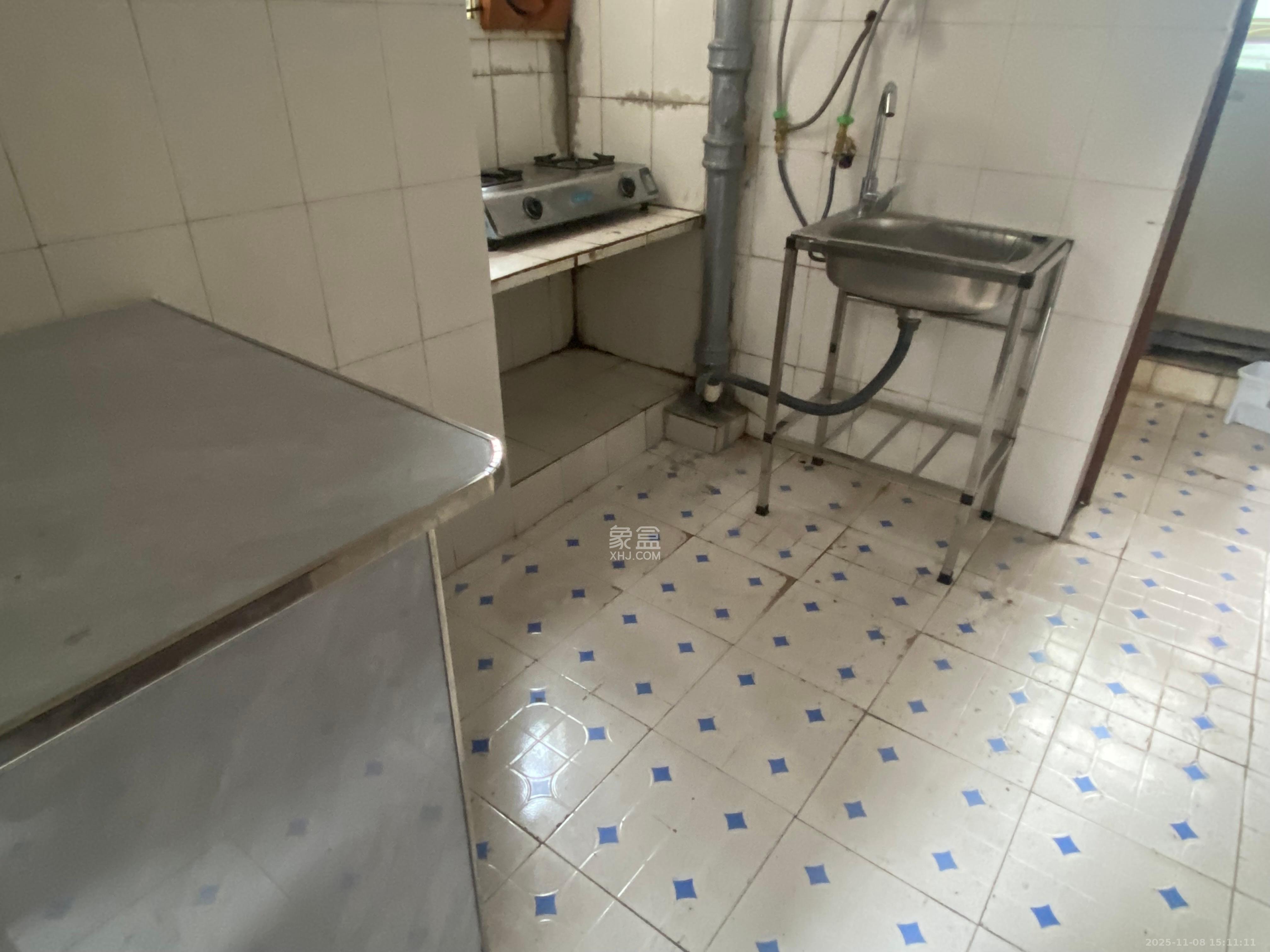 钟馗庙小区 1室1厅1卫 1100.0元/月 钟馗庙小区 1室1厅1卫 1100.0元/月室内图