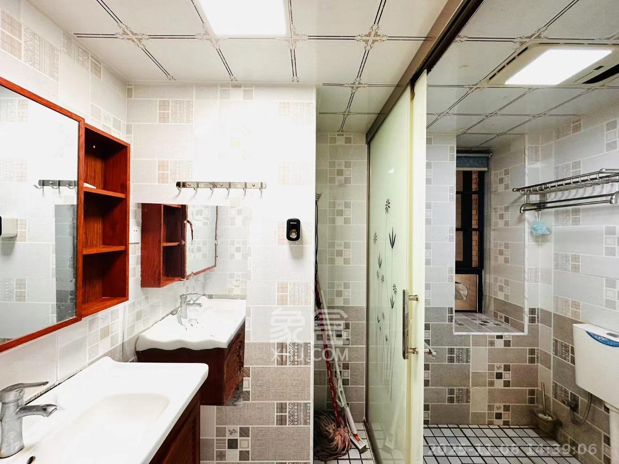 中南红领邦(红星嘉和苑) 3室1厅1卫 2200.0元/月 中南红领邦(红星嘉和苑) 3室1厅1卫 2200.0元/月室内图