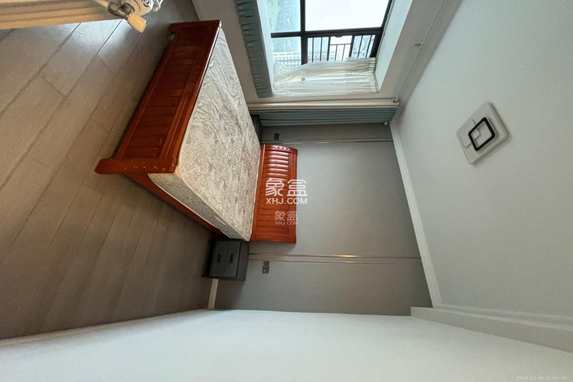 财汇新天地(财汇商务广场) 3室2厅2卫 2600.0元/月 财汇新天地(财汇商务广场) 3室2厅2卫 2600.0元/月室内图