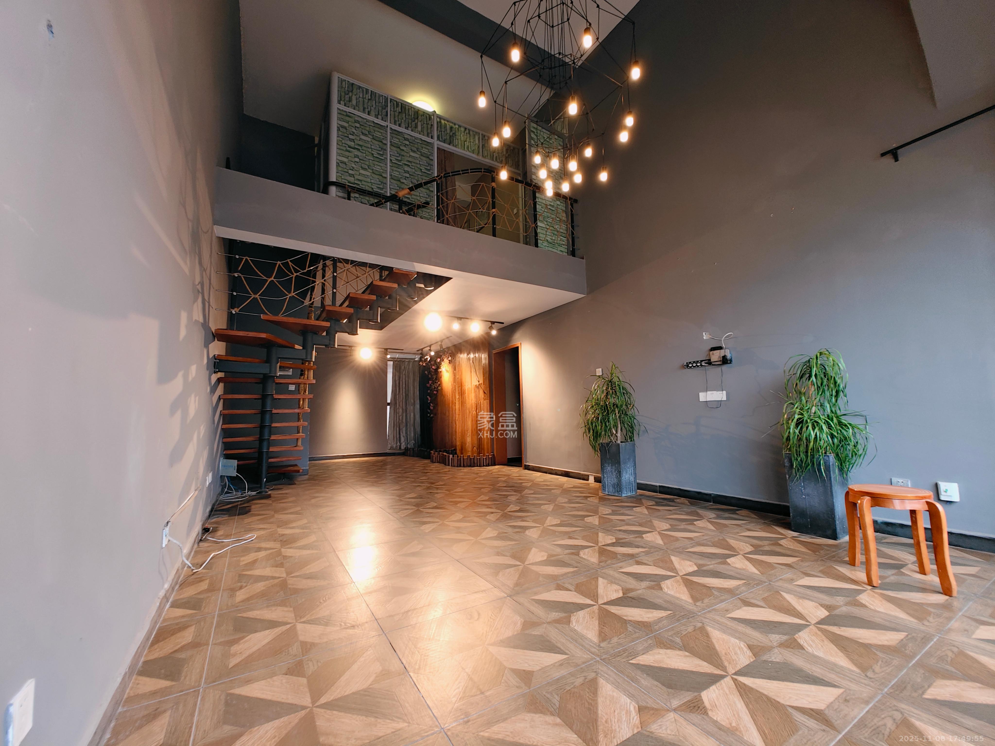 恒盛世家  5室2厅2卫    4000.0元/月室内图