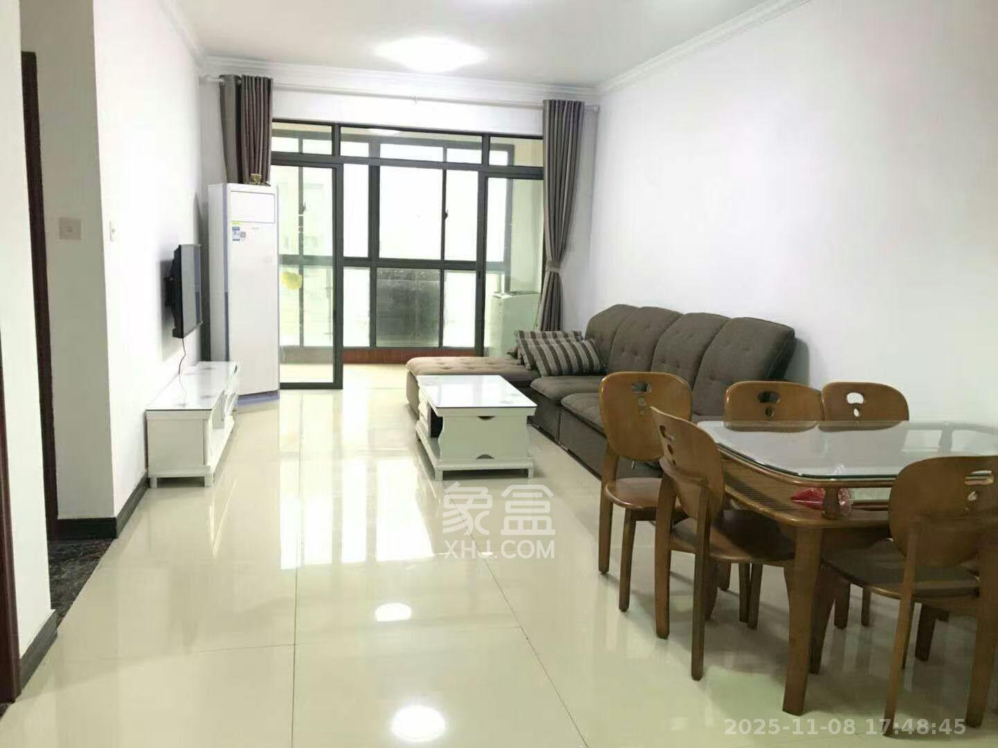 新华都万家城  3室1厅1卫    1800.0元/月