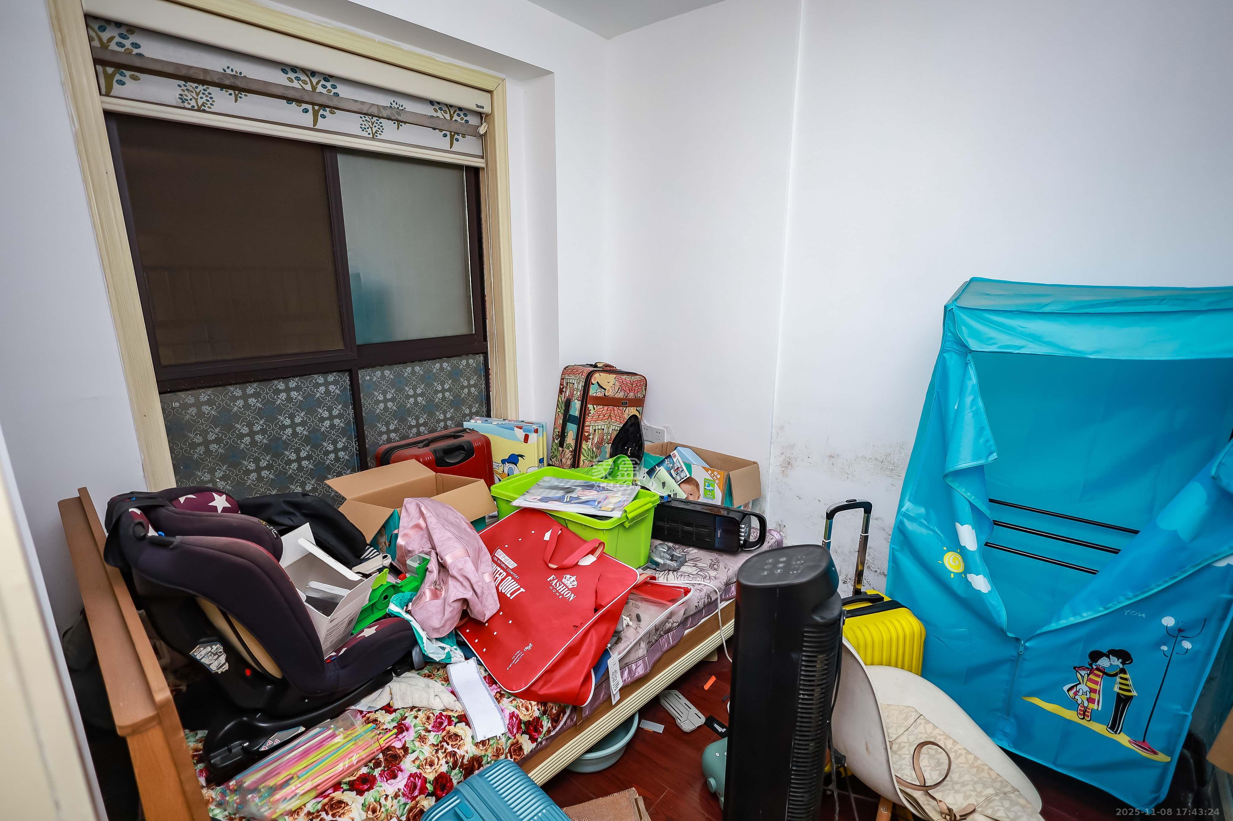 金科世界城  3室2厅1卫    2300.0元/月室内图