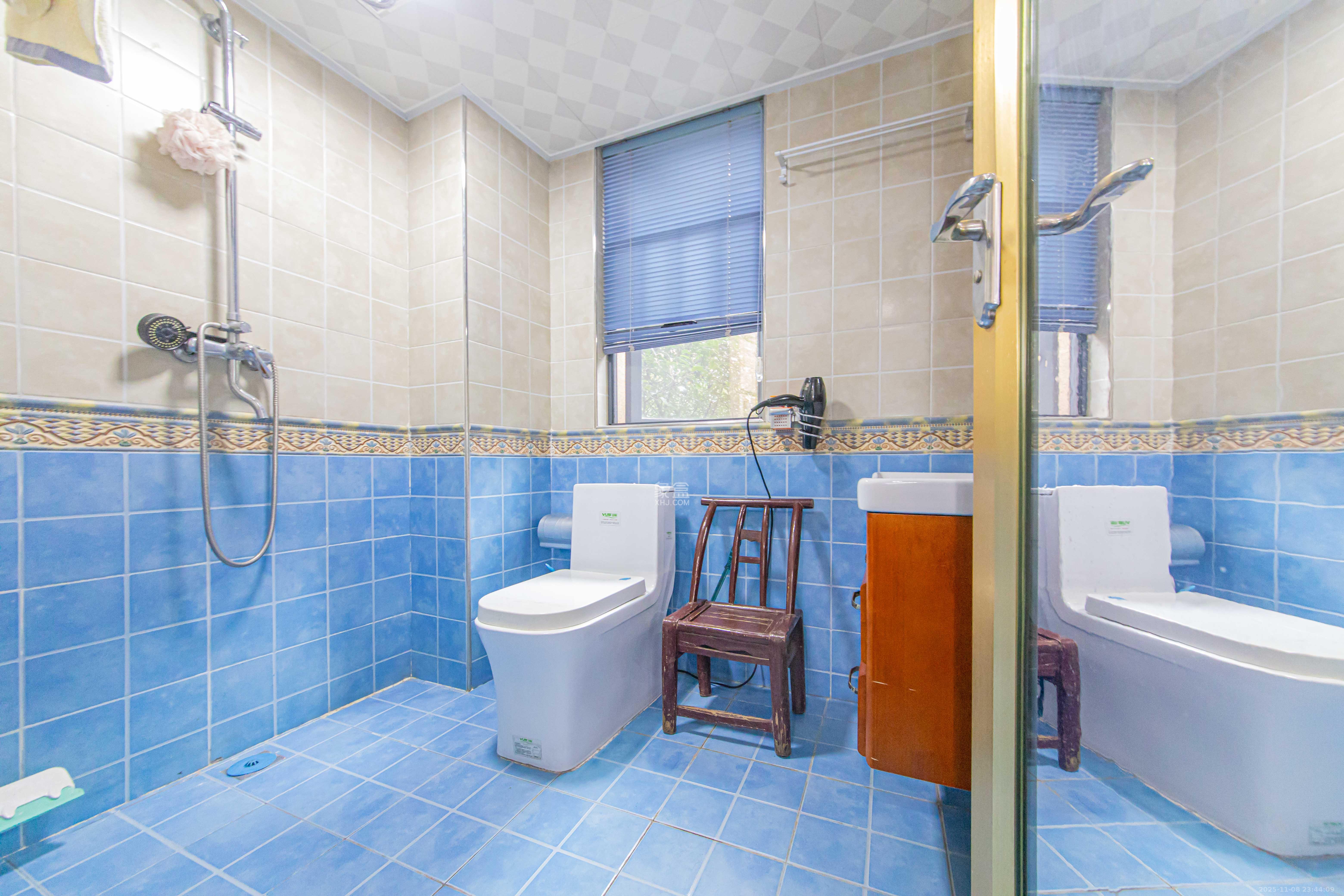 中建芙蓉嘉苑  1室2厅1卫    130.0万卫生间