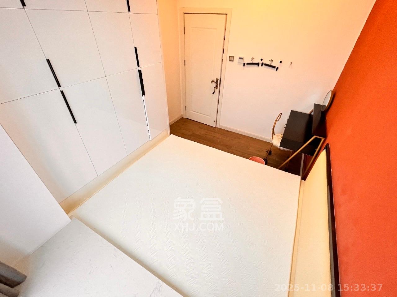 荣悦台 1室1厅1卫 2700.0元/月 荣悦台 1室1厅1卫 2700.0元/月室内图