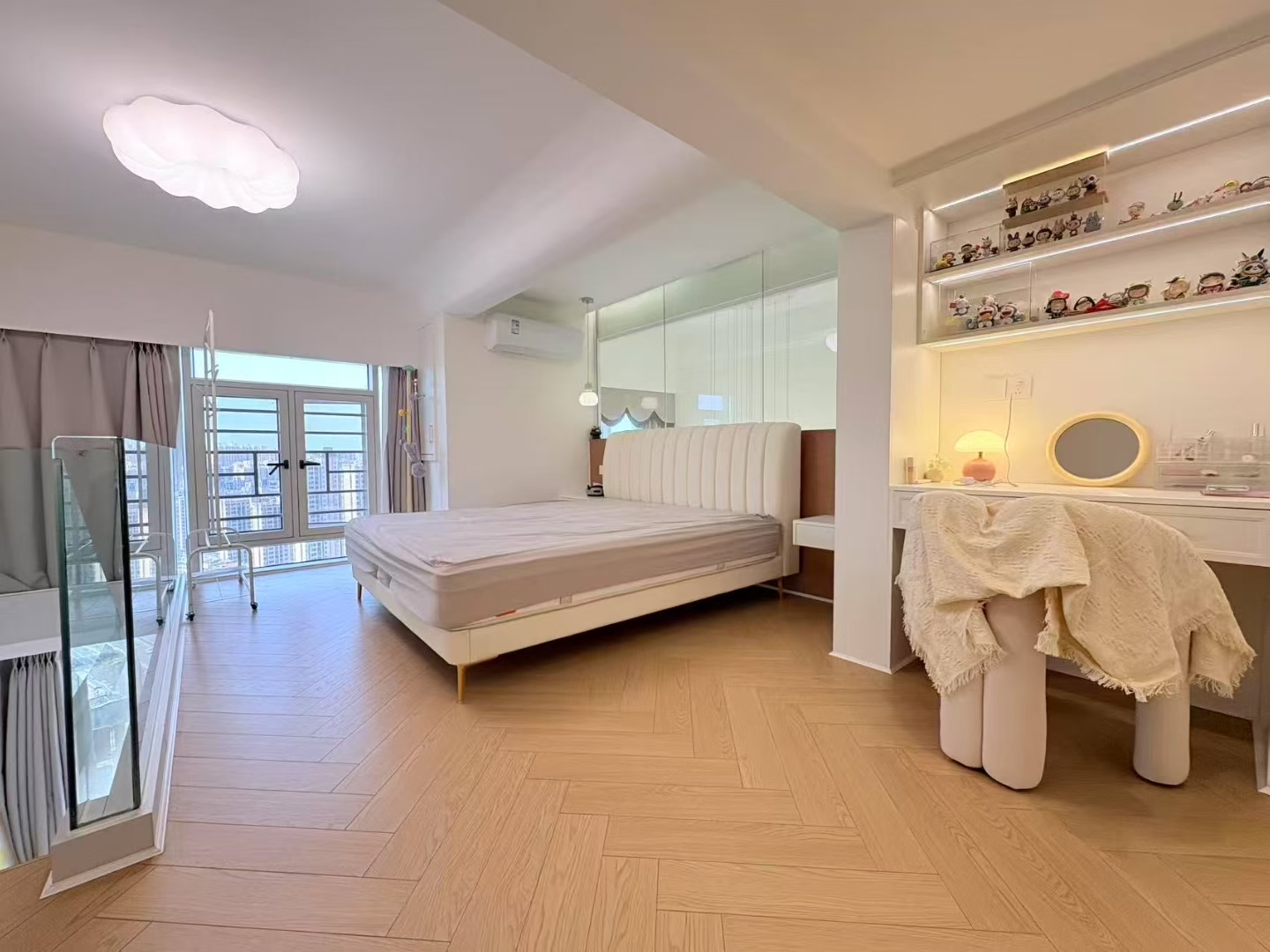 万恒公馆  1室0厅0卫    2500.0元/月室内图