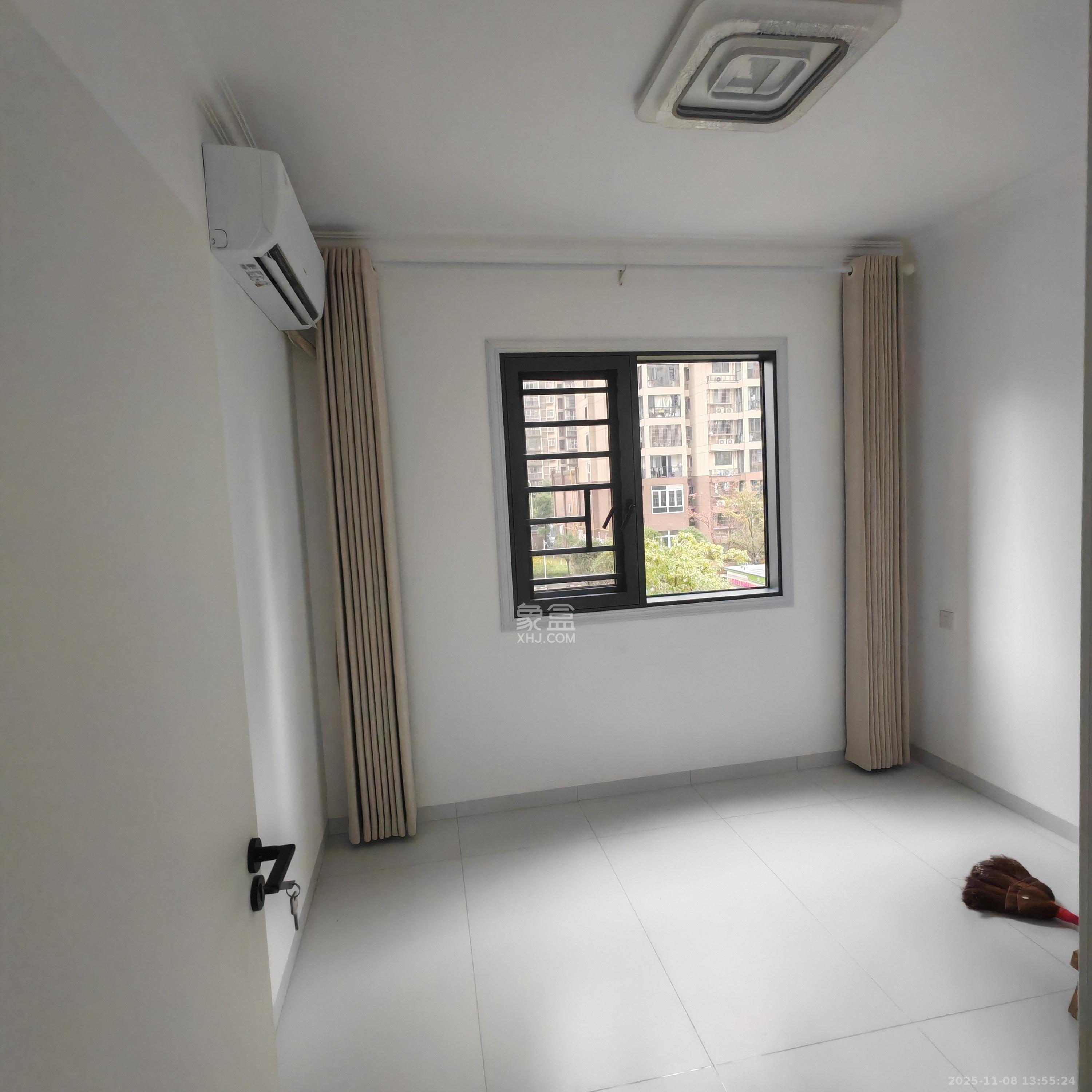 文景家园 4室2厅2卫 3500.0元/月 文景家园 4室2厅2卫 3500.0元/月室内图