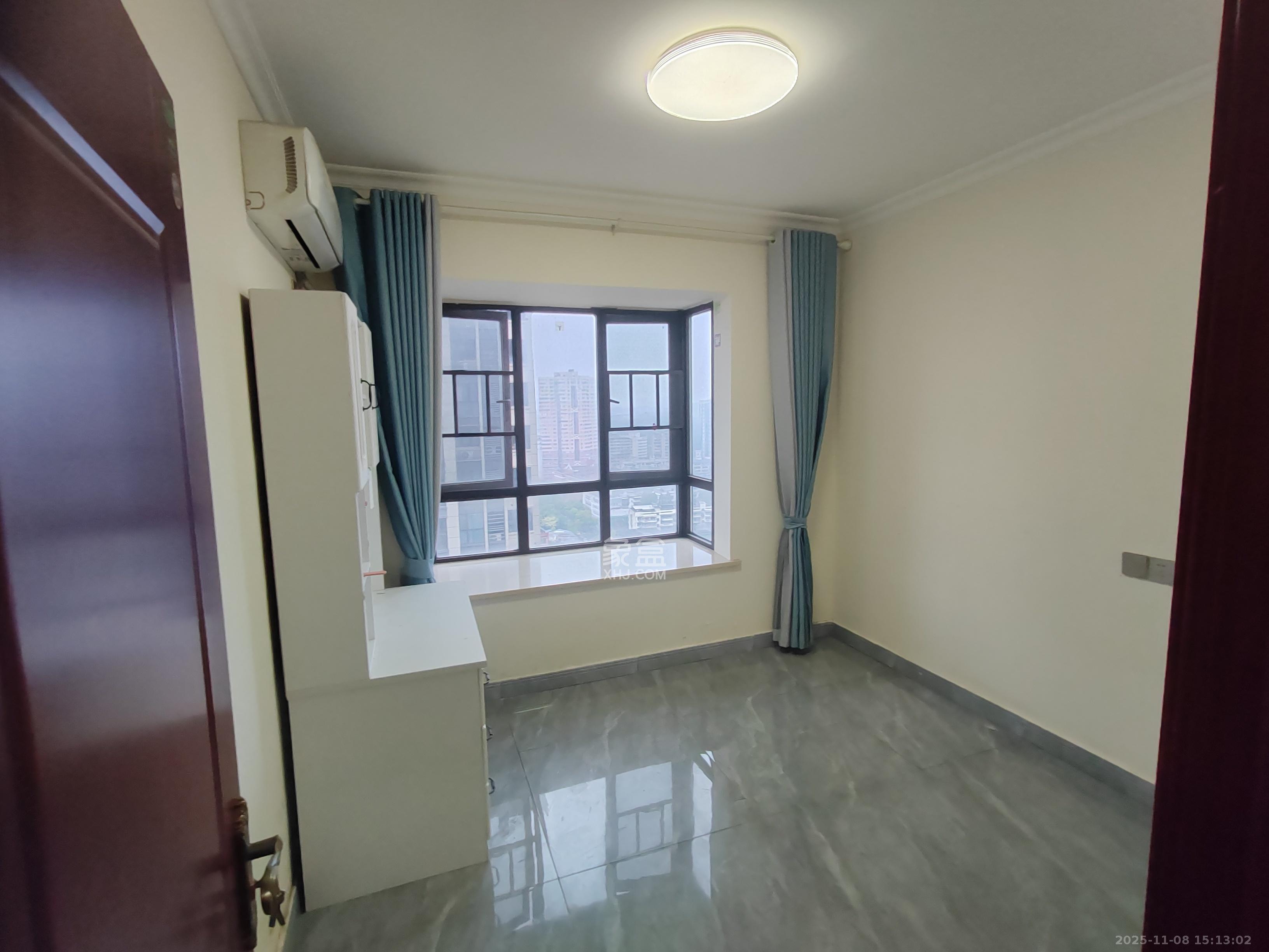 尚清雅苑  3室2厅2卫    4600.0元/月室内图