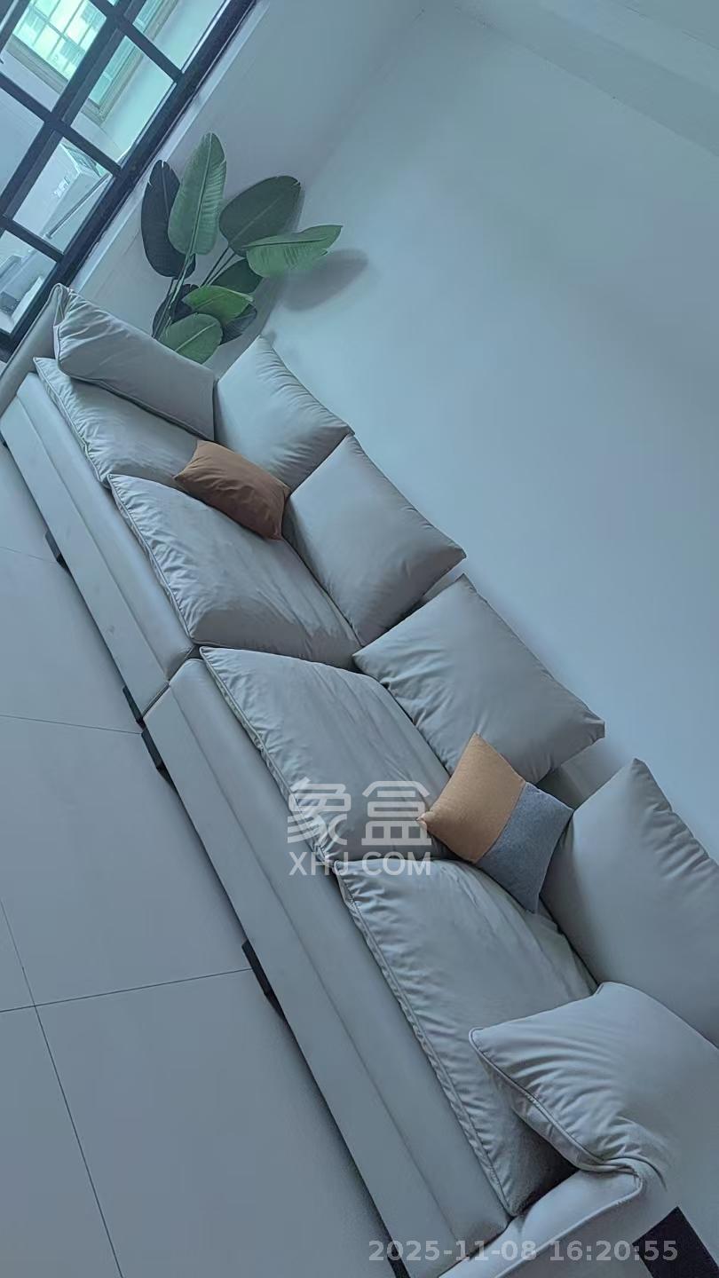 旺角佳园  4室2厅2卫    2000.0元/月