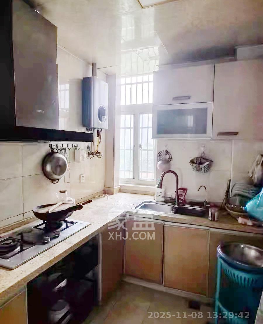 三景国际  2室1厅1卫    1500.0元/月室内图