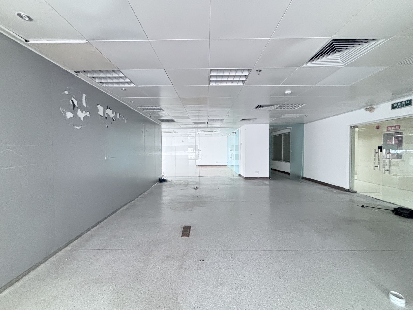 财富广场 3室2厅0卫 15000.0元/月 财富广场 3室2厅0卫 15000.0元/月室内图