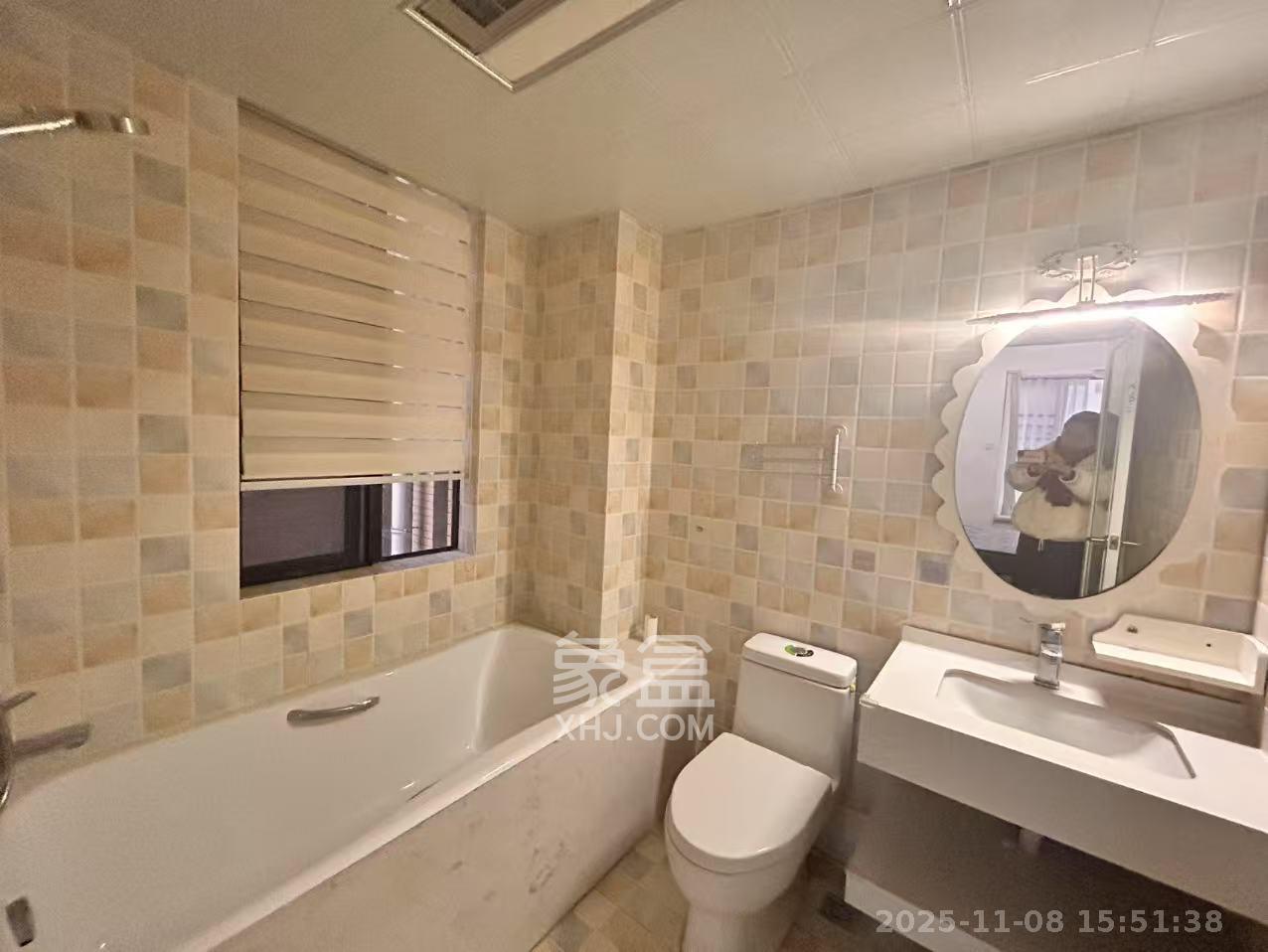 兴威帕克水岸  3室1厅2卫    2500.0元/月室内图