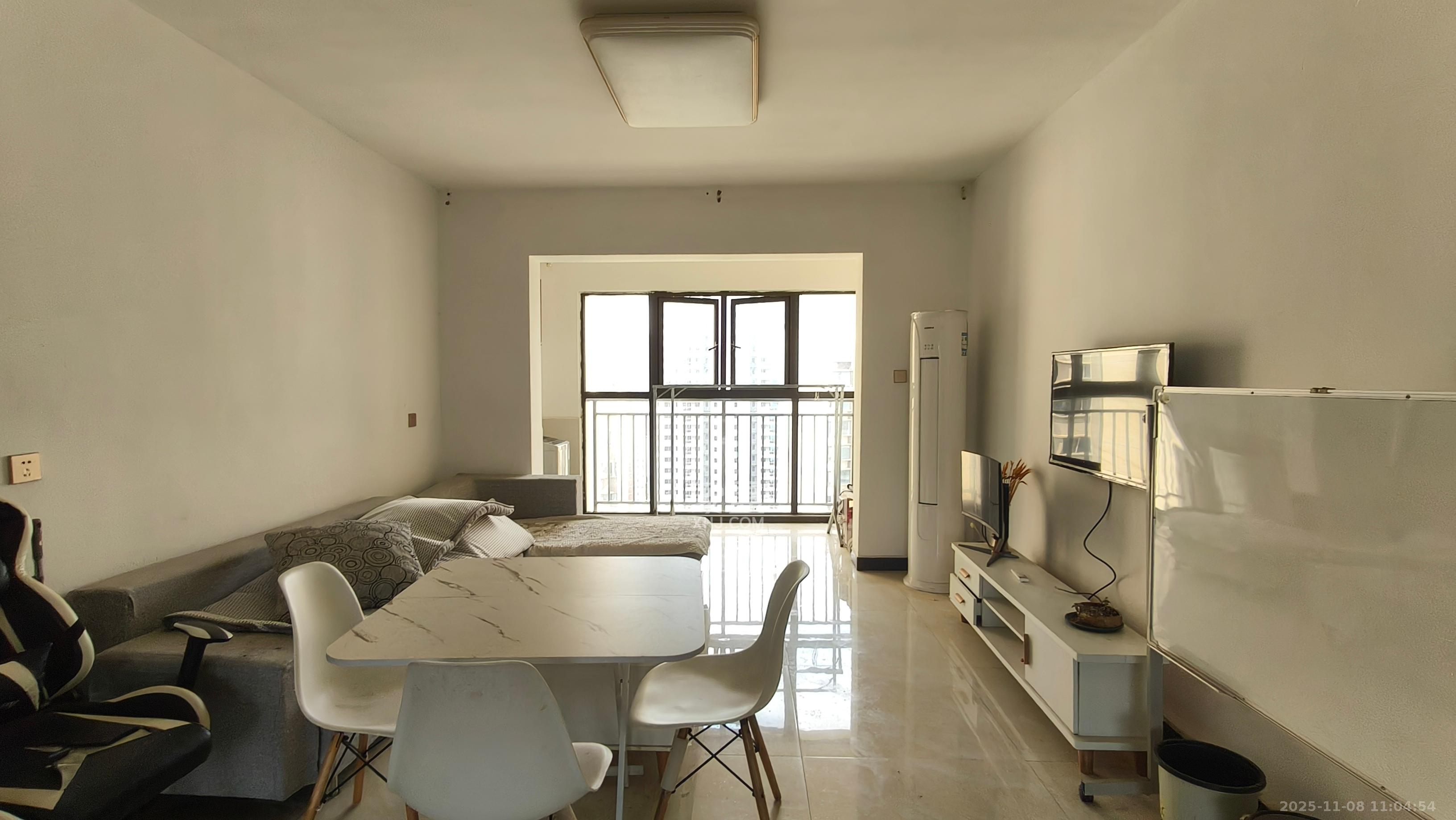 光明E城  4室2厅2卫    3000.0元/月