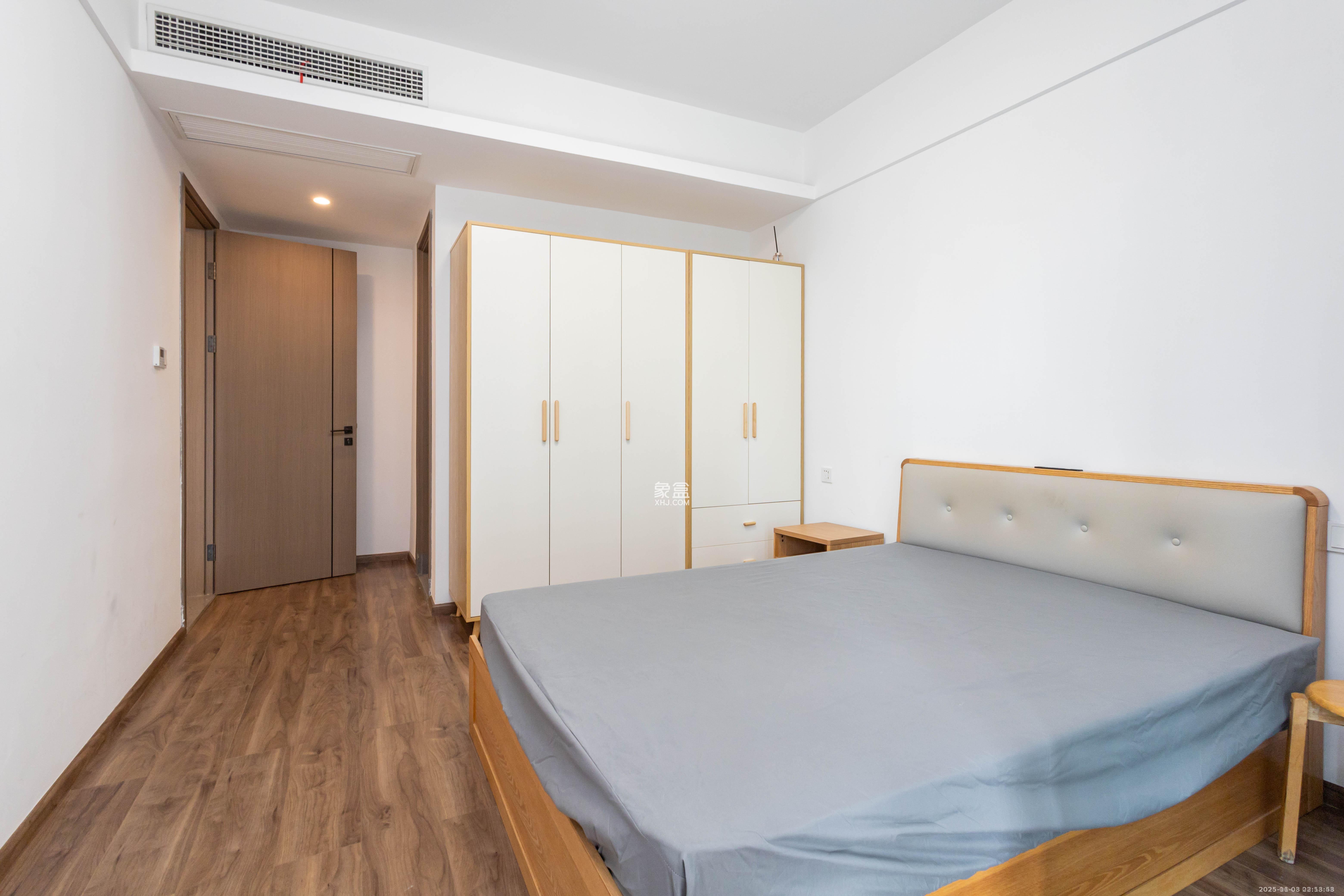 金茂建发观悦  3室2厅2卫    3500.0元/月室内图