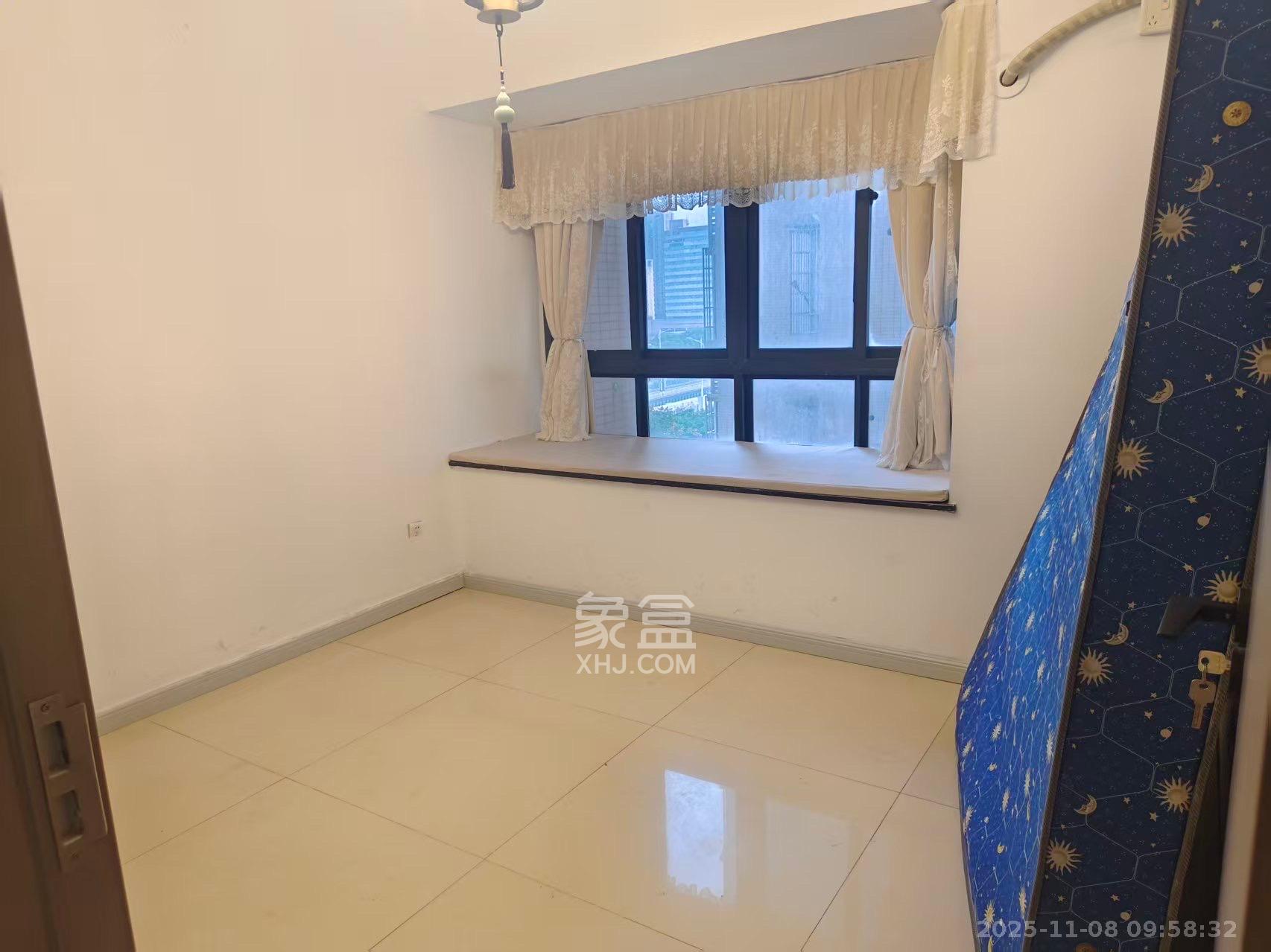 华城广场 2室2厅1卫 2500.0元/月 华城广场 2室2厅1卫 2500.0元/月室内图