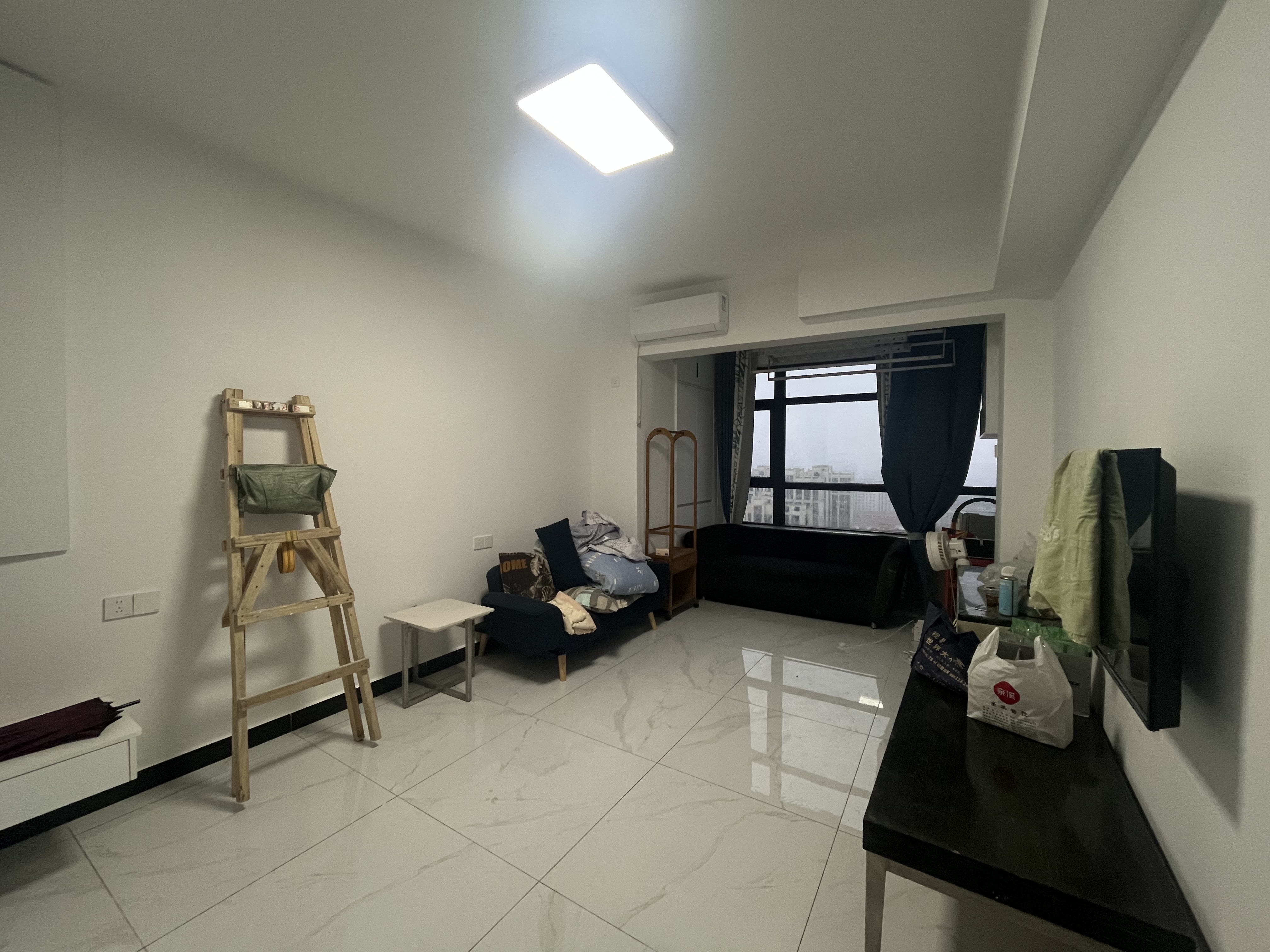 湘运大厦  1室1厅1卫    1100.0元/月室内图