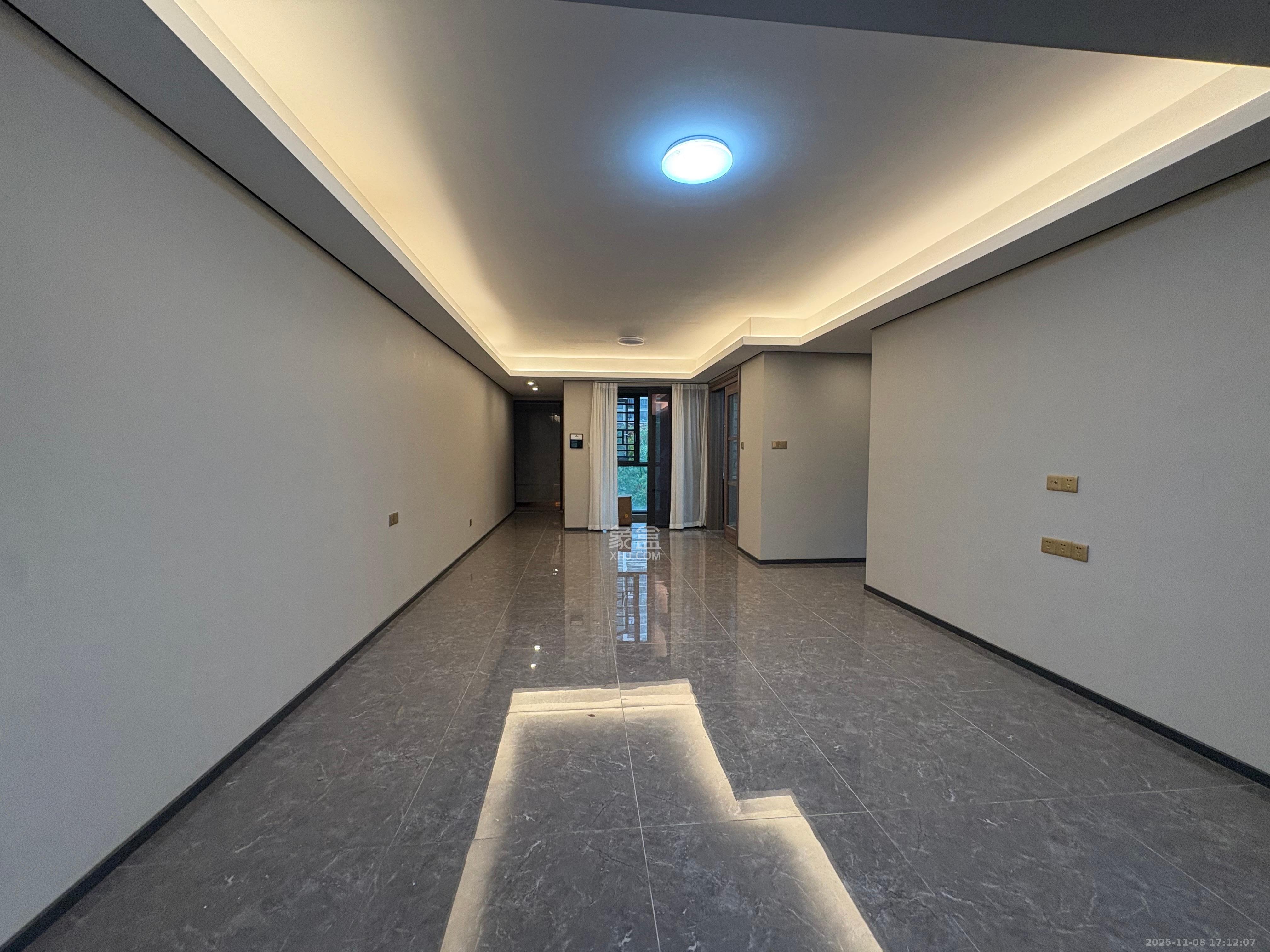 中海阅麓山一期 4室2厅2卫 3800.0元/月 中海阅麓山一期 4室2厅2卫 3800.0元/月室内图