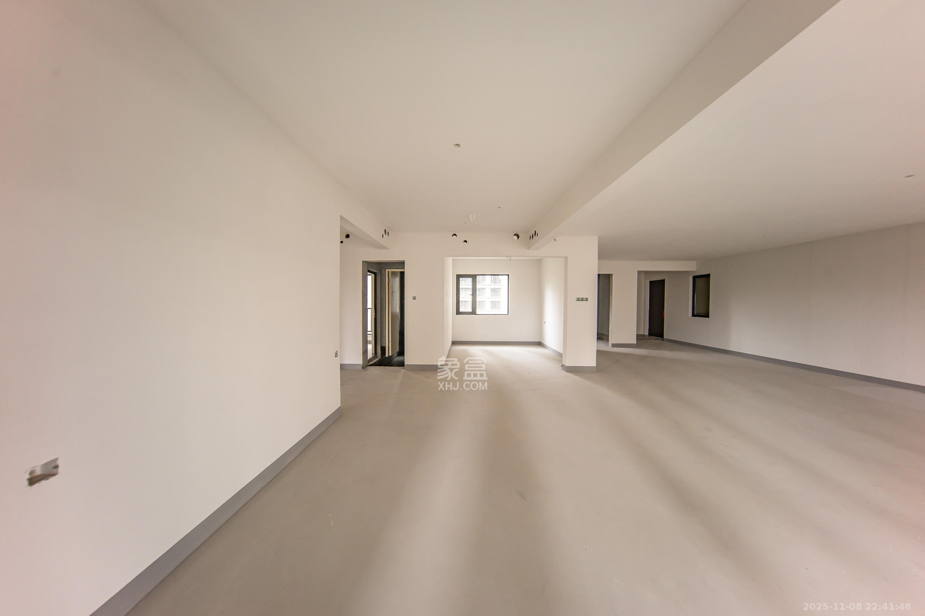 建投象山国际  4室2厅2卫    195.0万卧室