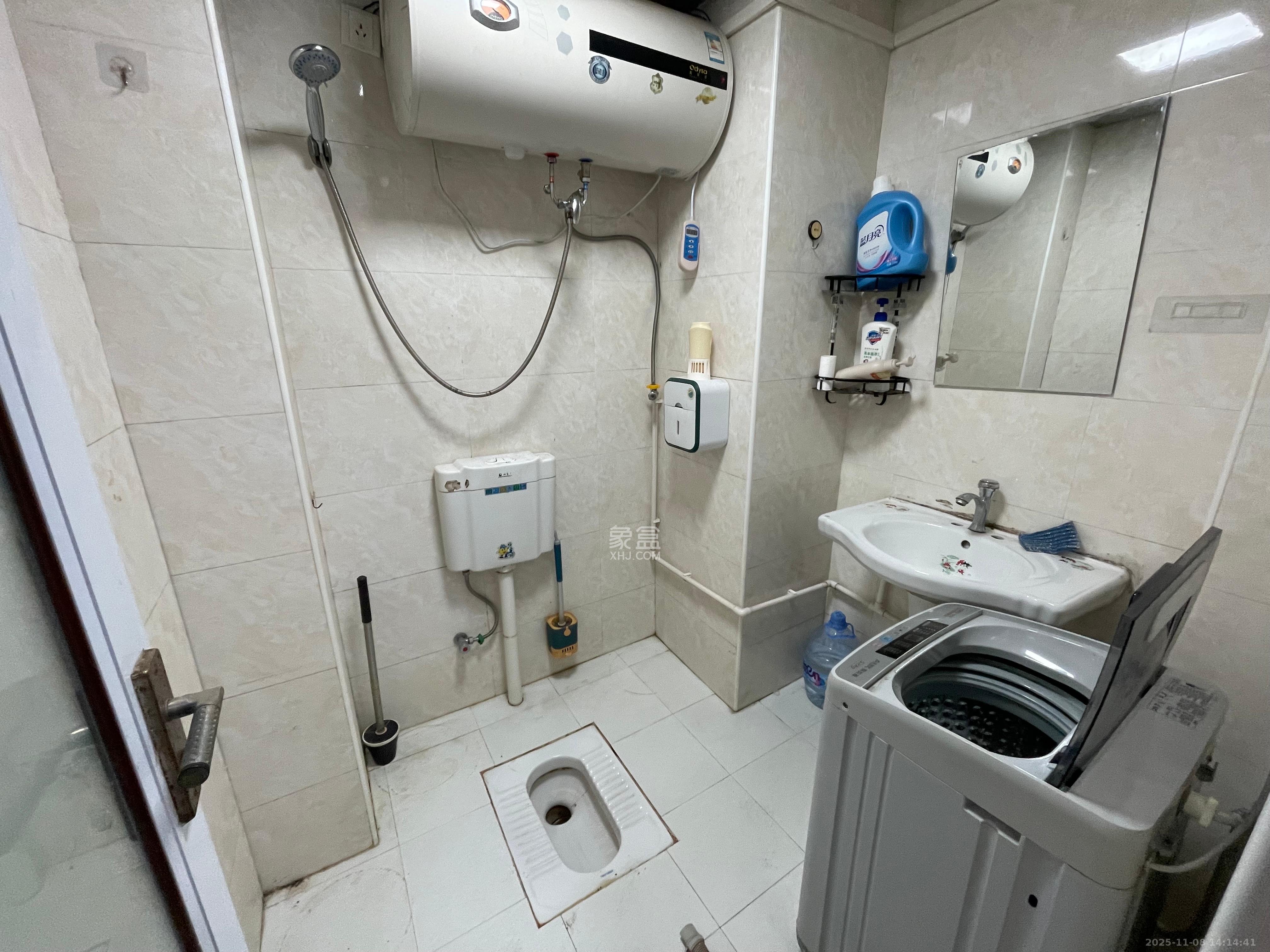 凯通国际城(凯通朝庭) 1室1厅1卫 1300.0元/月 凯通国际城(凯通朝庭) 1室1厅1卫 1300.0元/月室内图